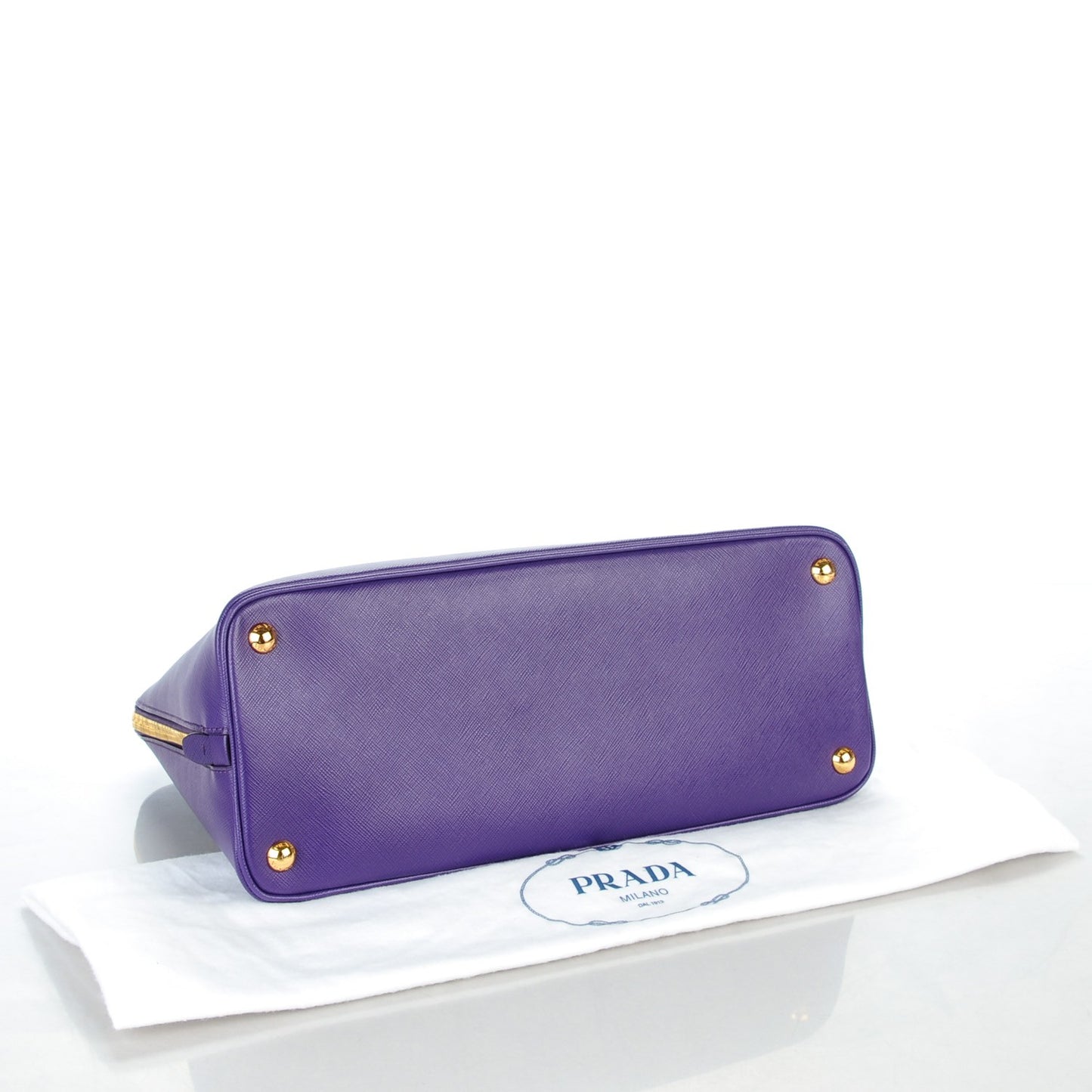 Saffiano Lux Medium Promenade Tote Viola