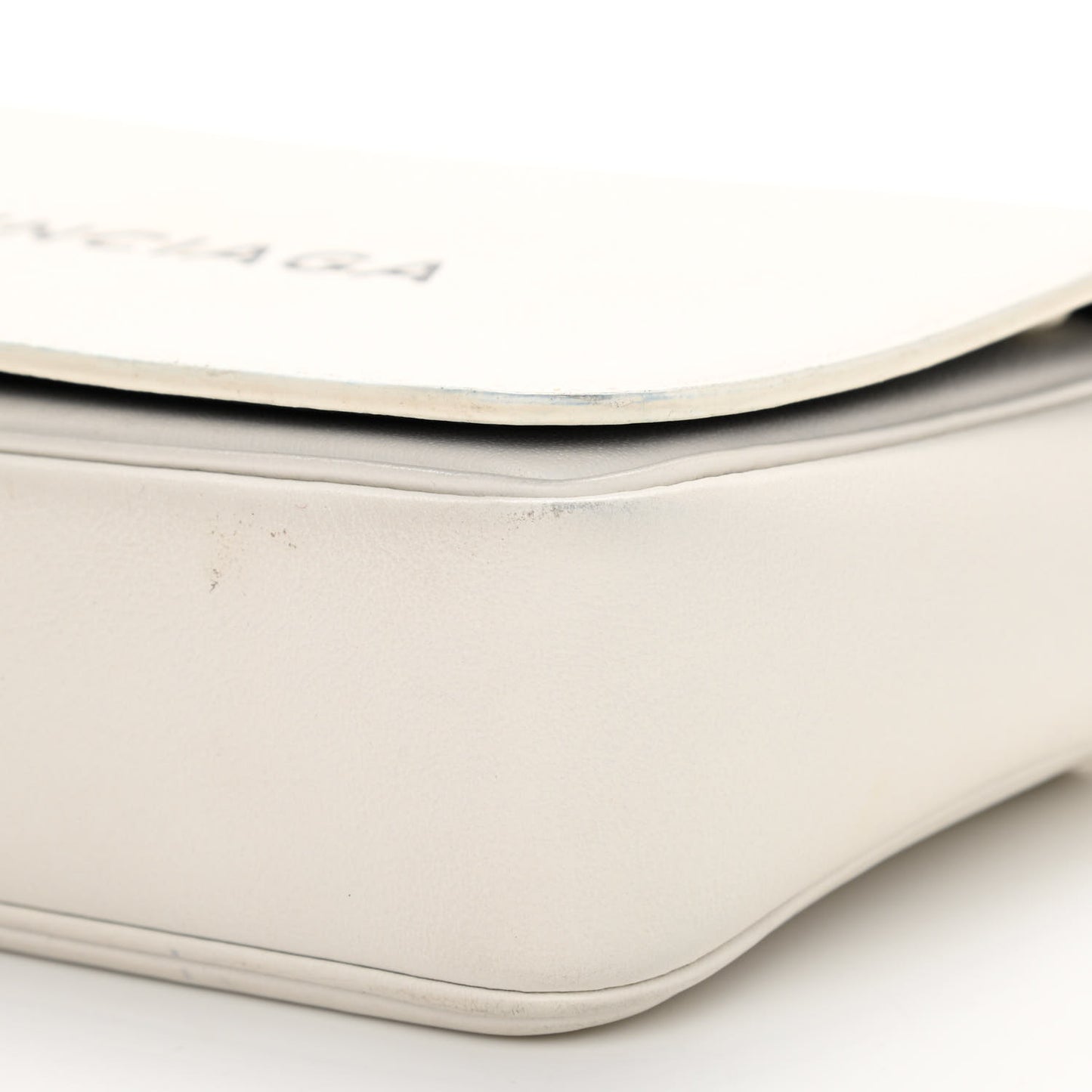 Pebbled Calfskin Chain Wallet White