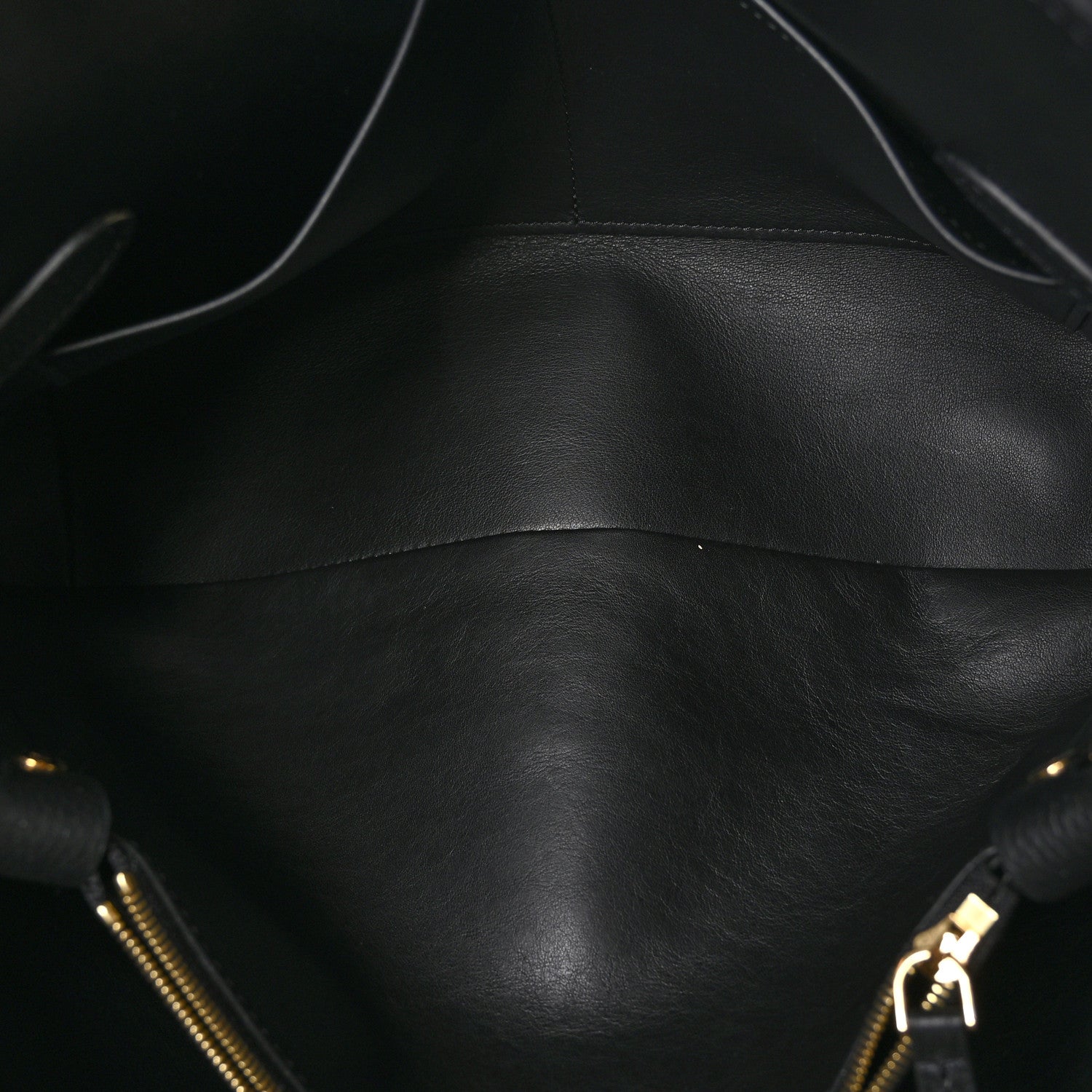 Louis Vuitton Veau Nuage Milla MM Black 6 of 10