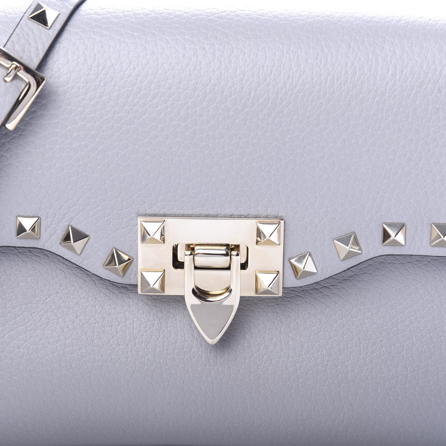 Pebbled Calfskin Medium Rockstud Flip Lock Crossbody Bag Pastel Grey