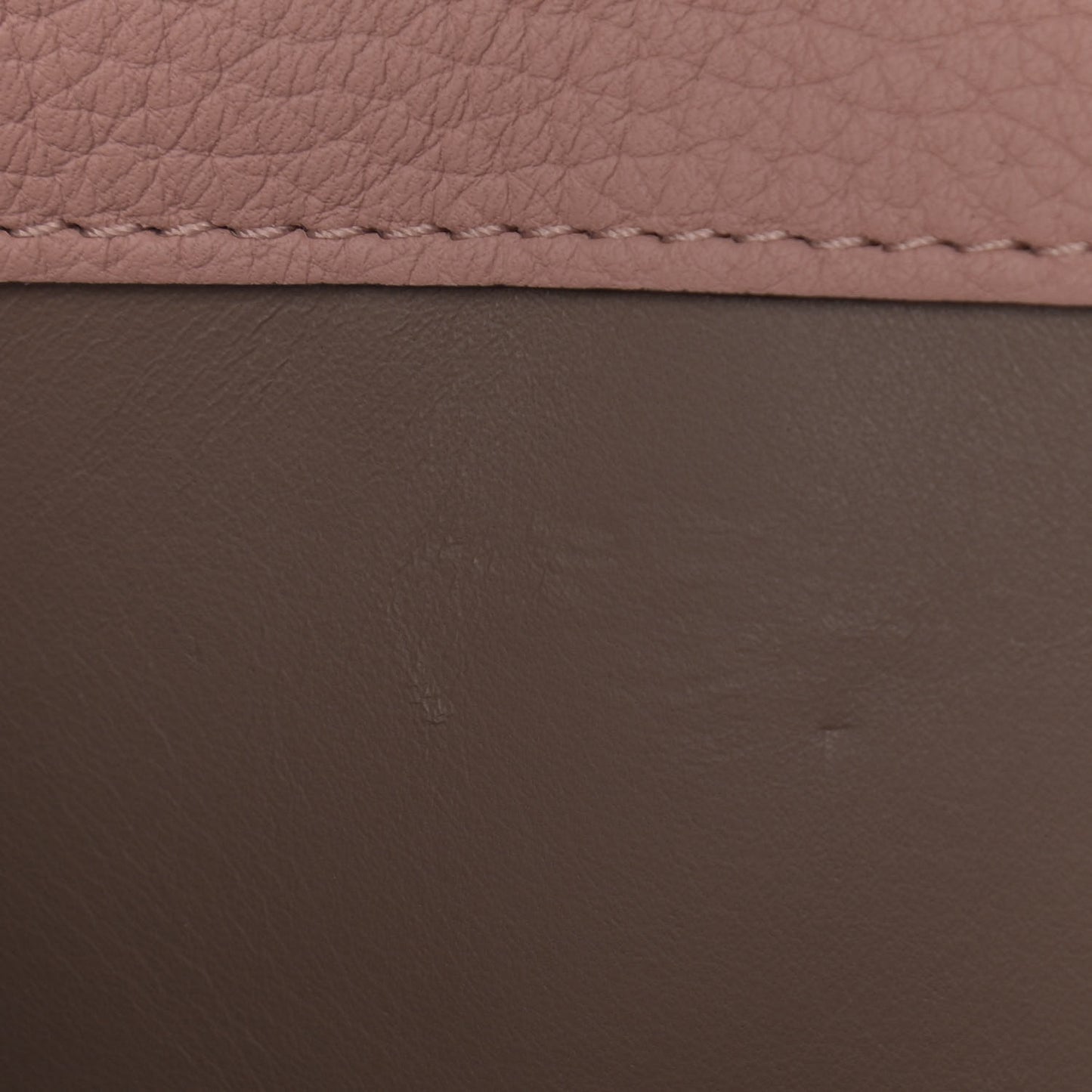 Taurillon Capucines MM Magnolia