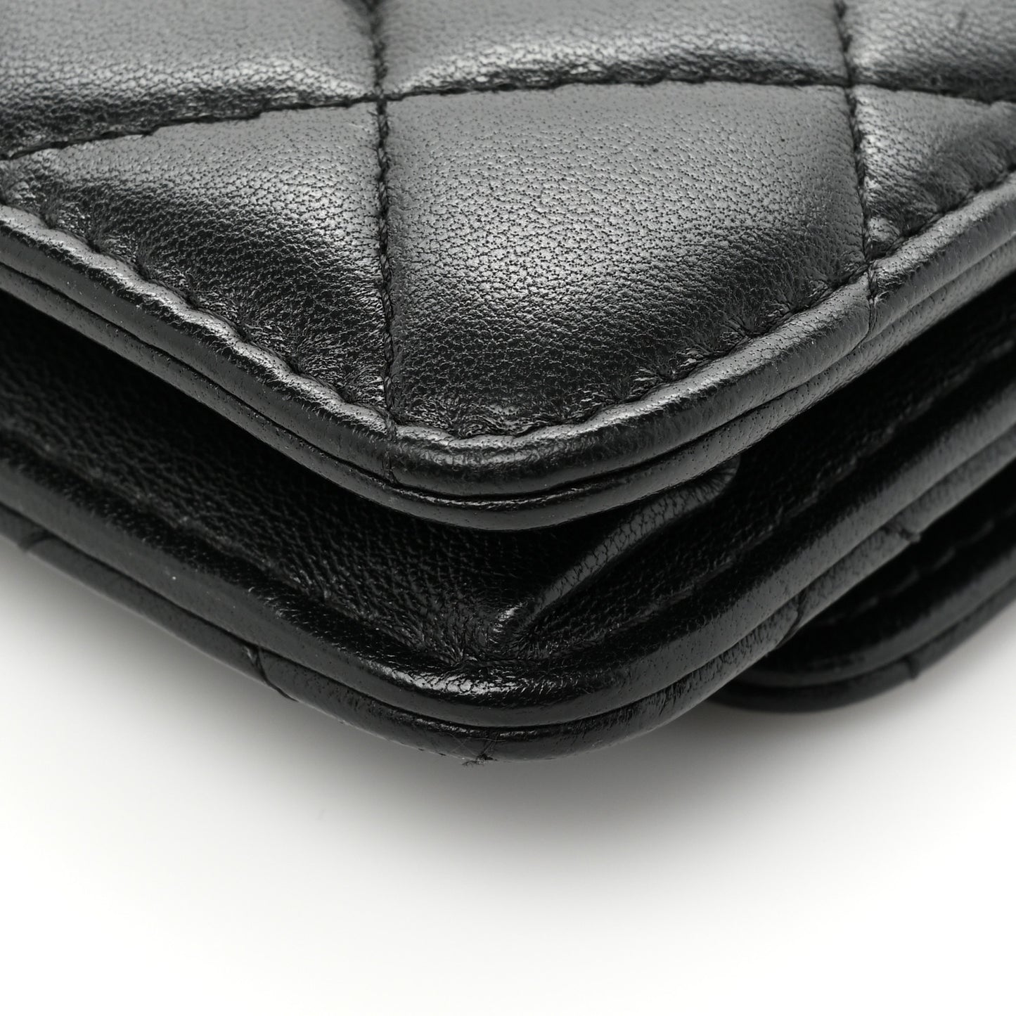 Lambskin Quilted Wallet On Chain WOC Black