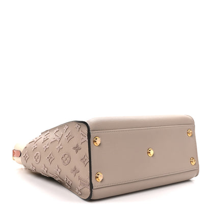 Louis Vuitton Calfskin Monogram Tufting On My Side Galet 4 of 9