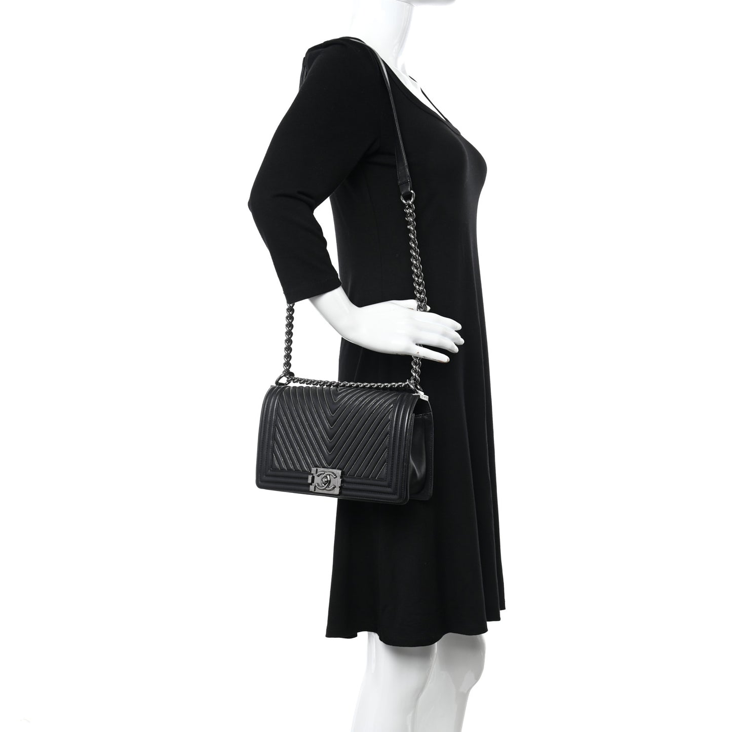 Calfskin Chevron Quilted Medium Chain Boy Flap Black