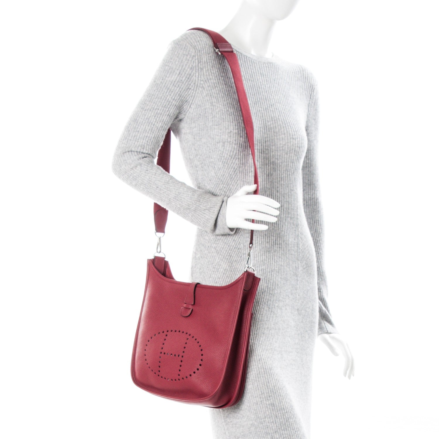 Hermes Taurillon Clemence Evelyne III PM Rubis 2 of 7