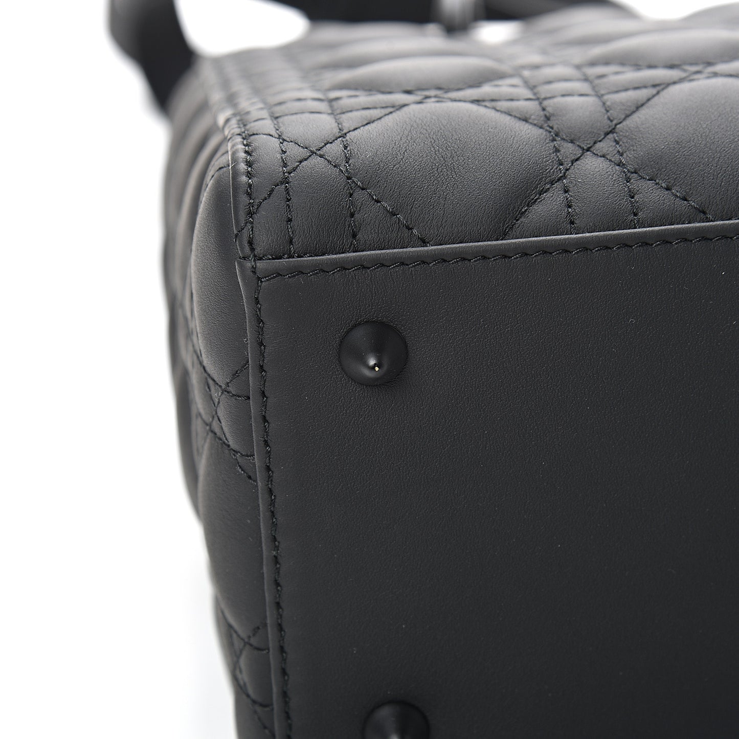 Ultra Matte Calfskin Cannage Medium Lady Dior Black