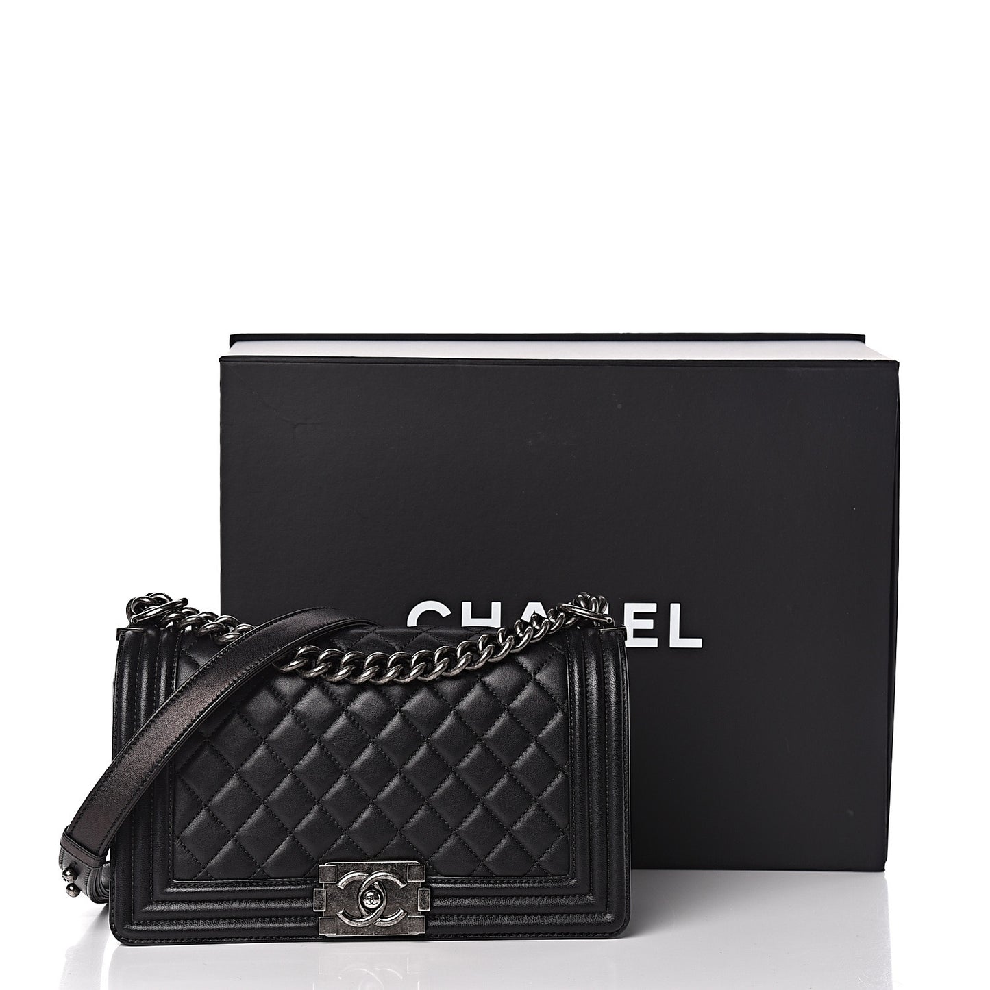 Lambskin Quilted Medium Boy Flap Black