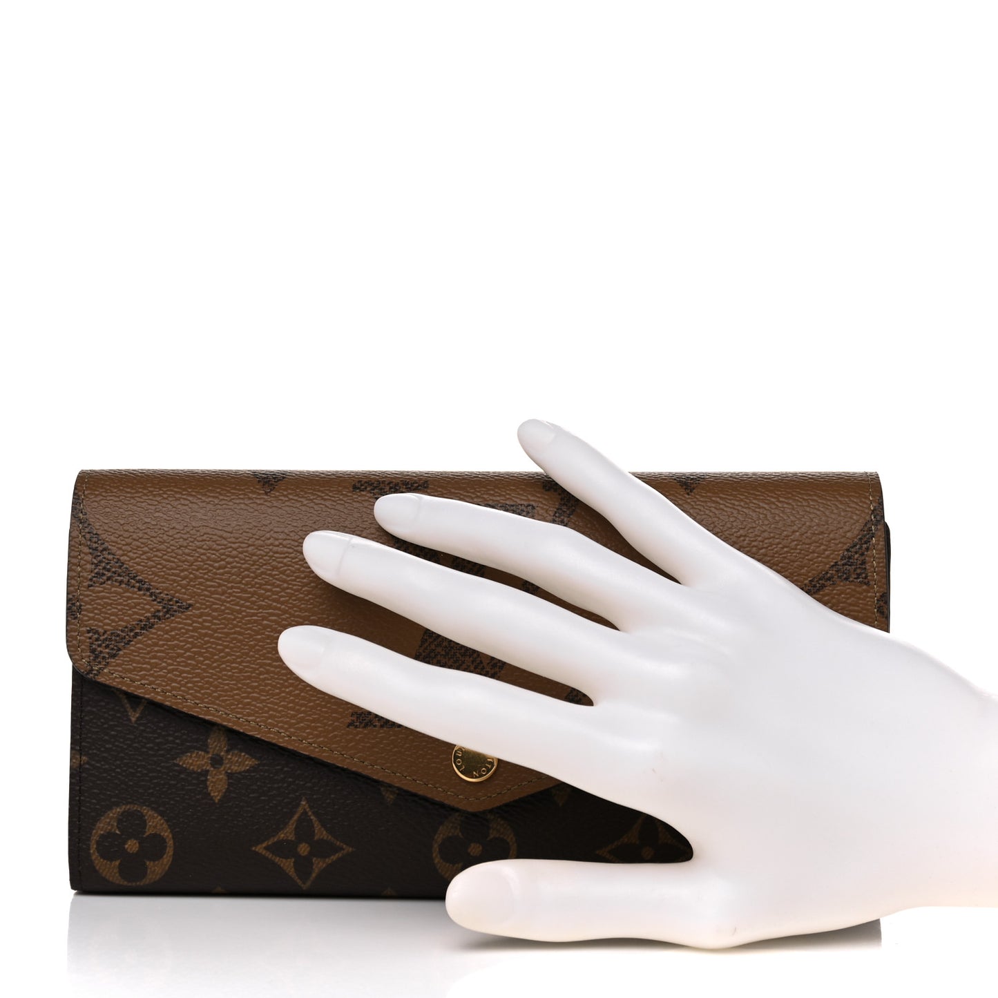 Reverse Monogram Giant Sarah Wallet
