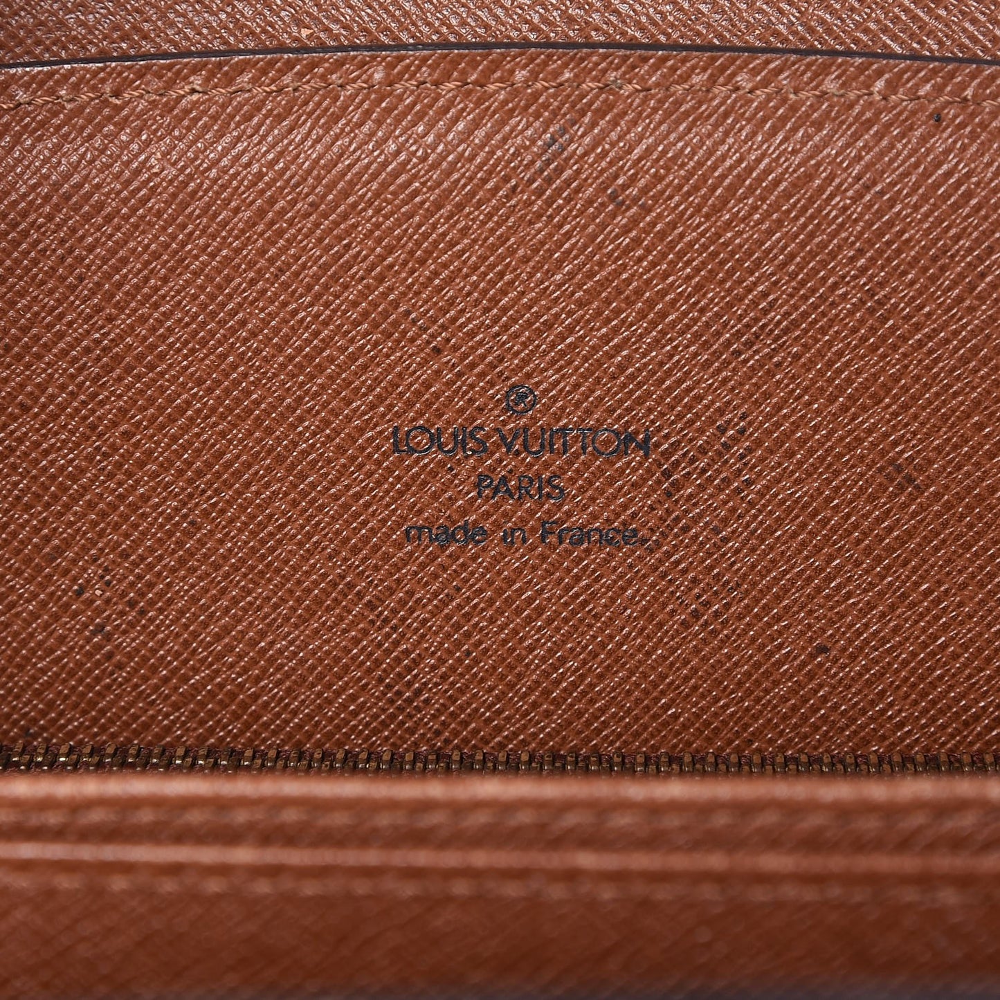 Monogram Courcelles