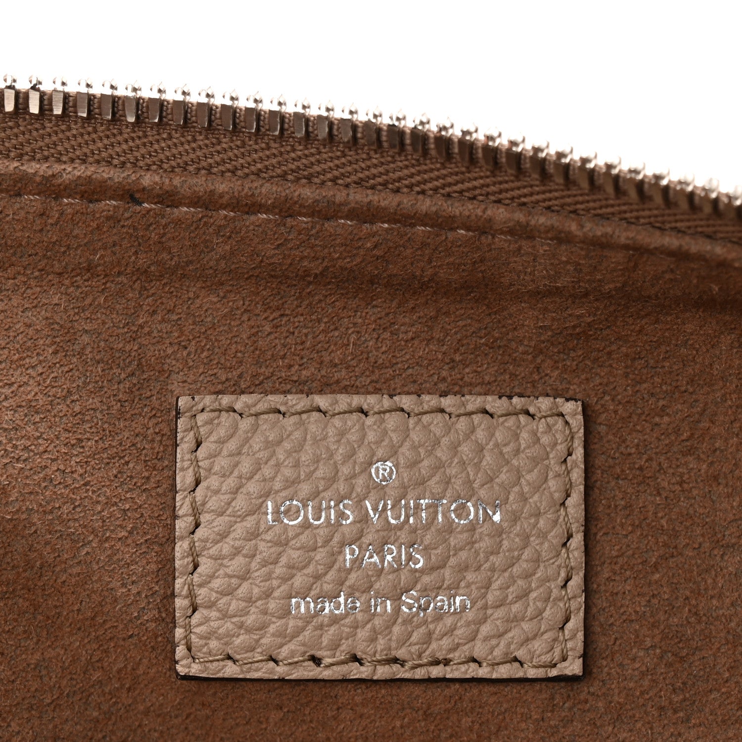 Louis Vuitton Mahina Beaubourg Hobo MM Galet 6 of 11