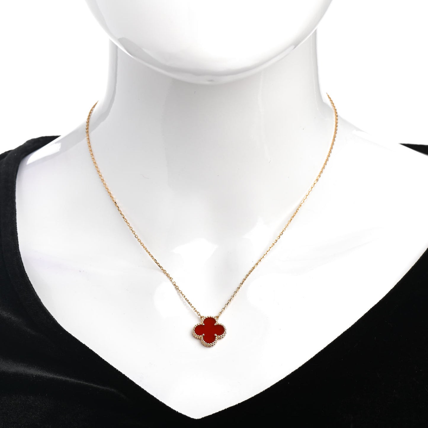 18K Yellow Gold Carnelian Vintage Alhambra Pendant Necklace