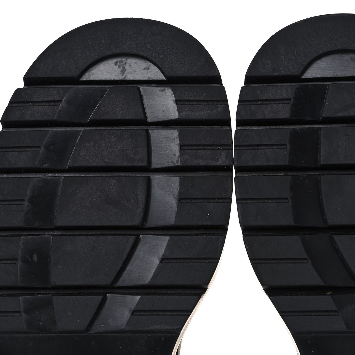 Calfskin The Tire Chelsea Boots 38 Sea Salt Black