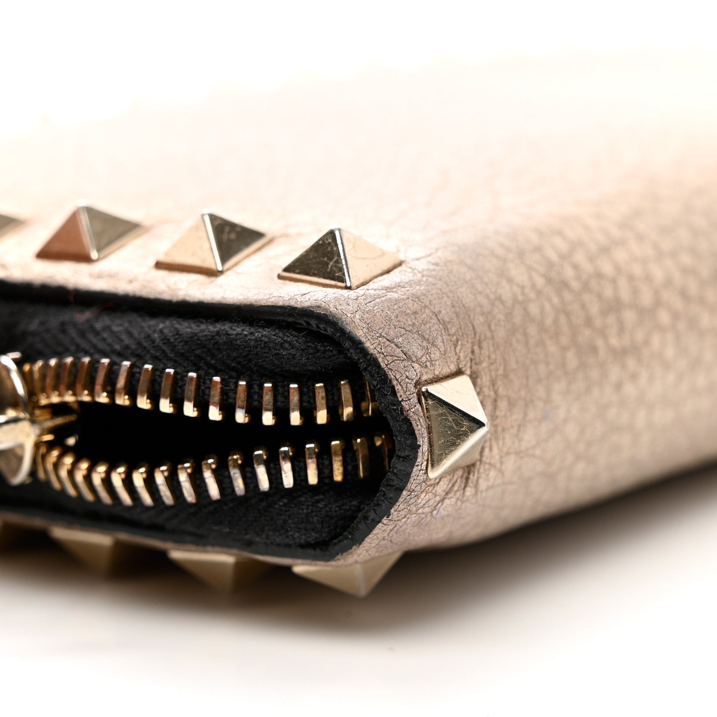 Metallic Pebbled Calfskin Rockstud Zip Around Wallet Skin