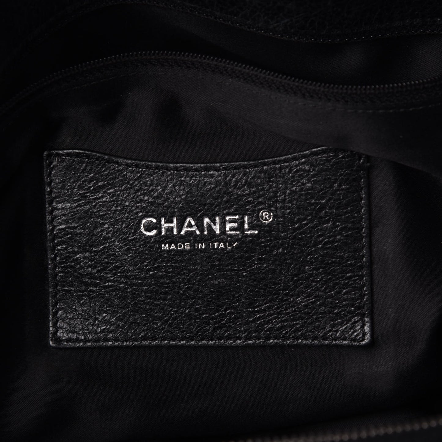 Glazed Calfskin Diamond Stitched XL On The Road Zip Tote Black