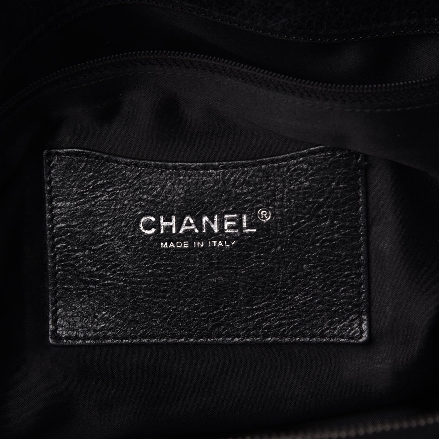 Chanel Glazed Calfskin Diamond Stitched XL On The Road Zip Tote Black 10 of 13
