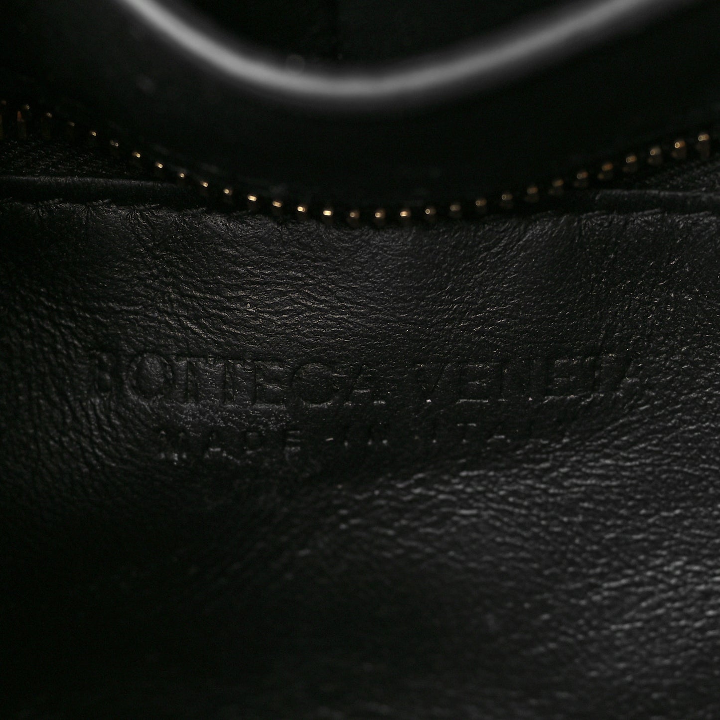 Lambskin Maxi Intreccio Padded Chain Cassette Crossbody Bag Black