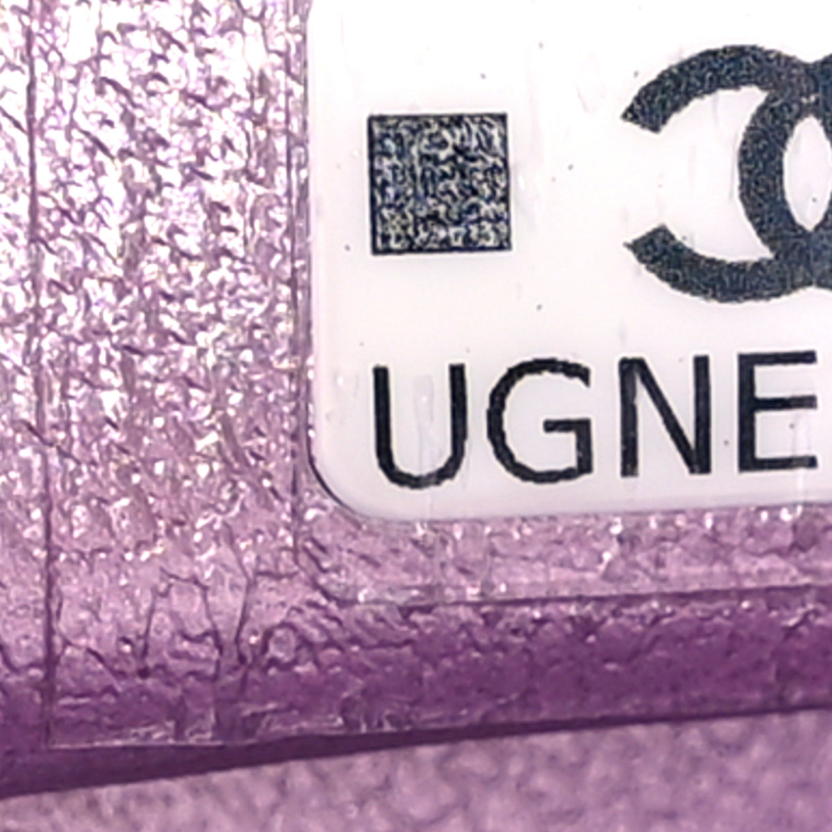 Metallic Calfskin Quilted Slim Vanity With Chain Pink