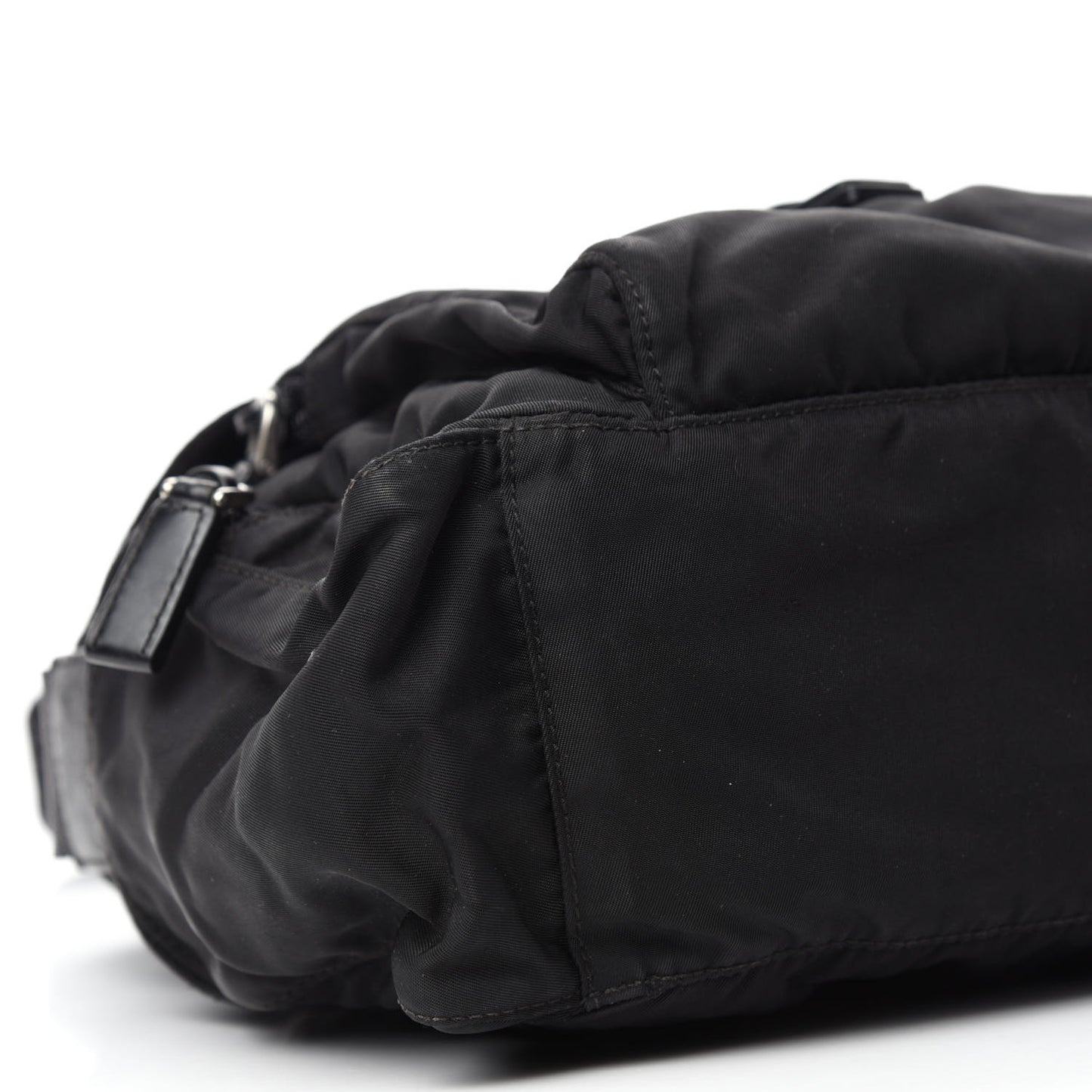 Nylon Vela Messenger Black