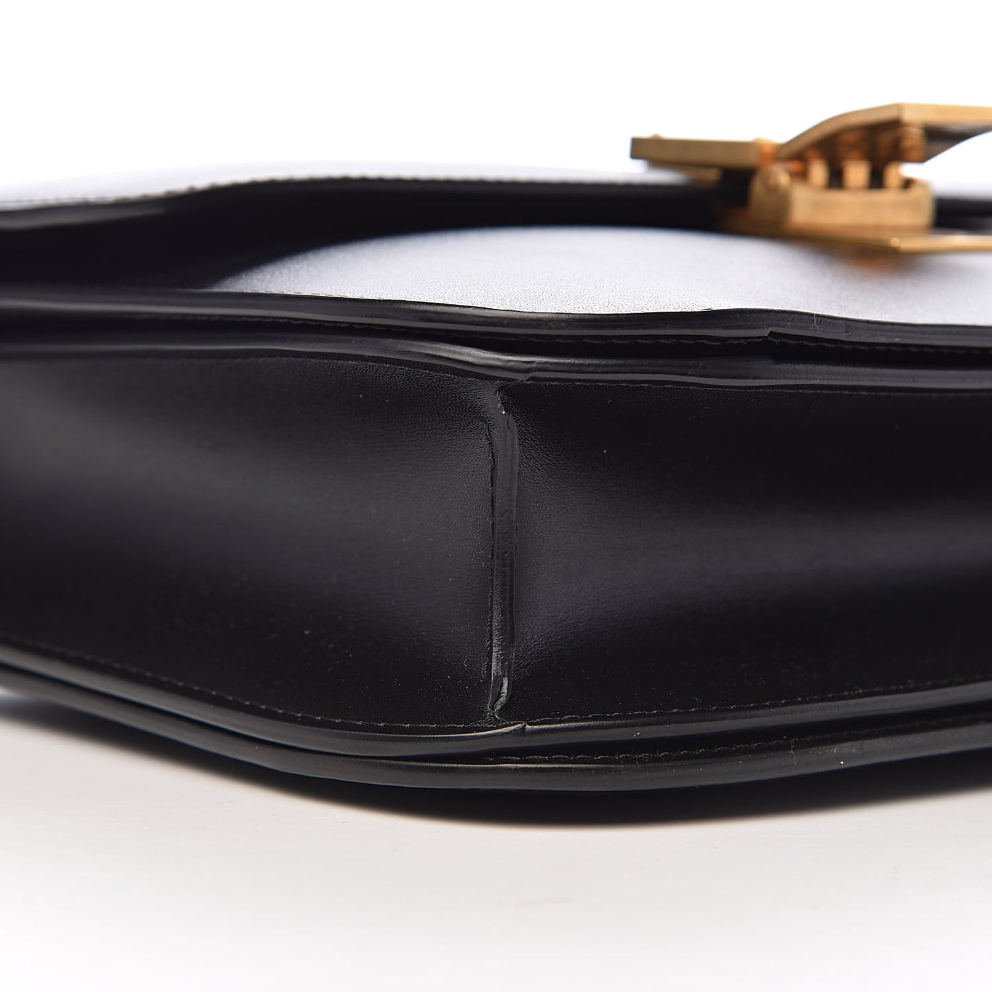 Box Calfskin Medium Classic Box Flap Bag Black