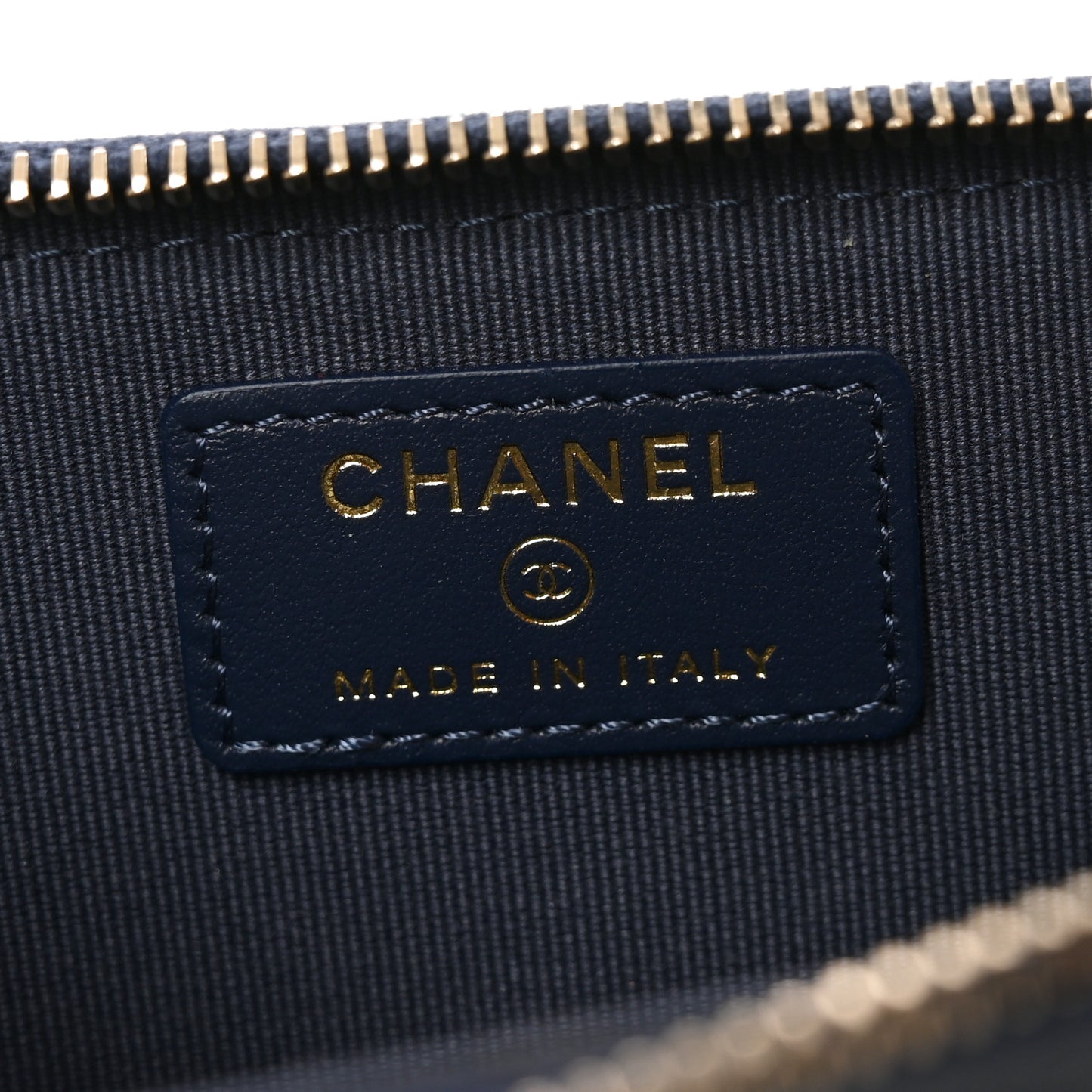 Caviar Quilted CC Zip Around Card Holder Navy
