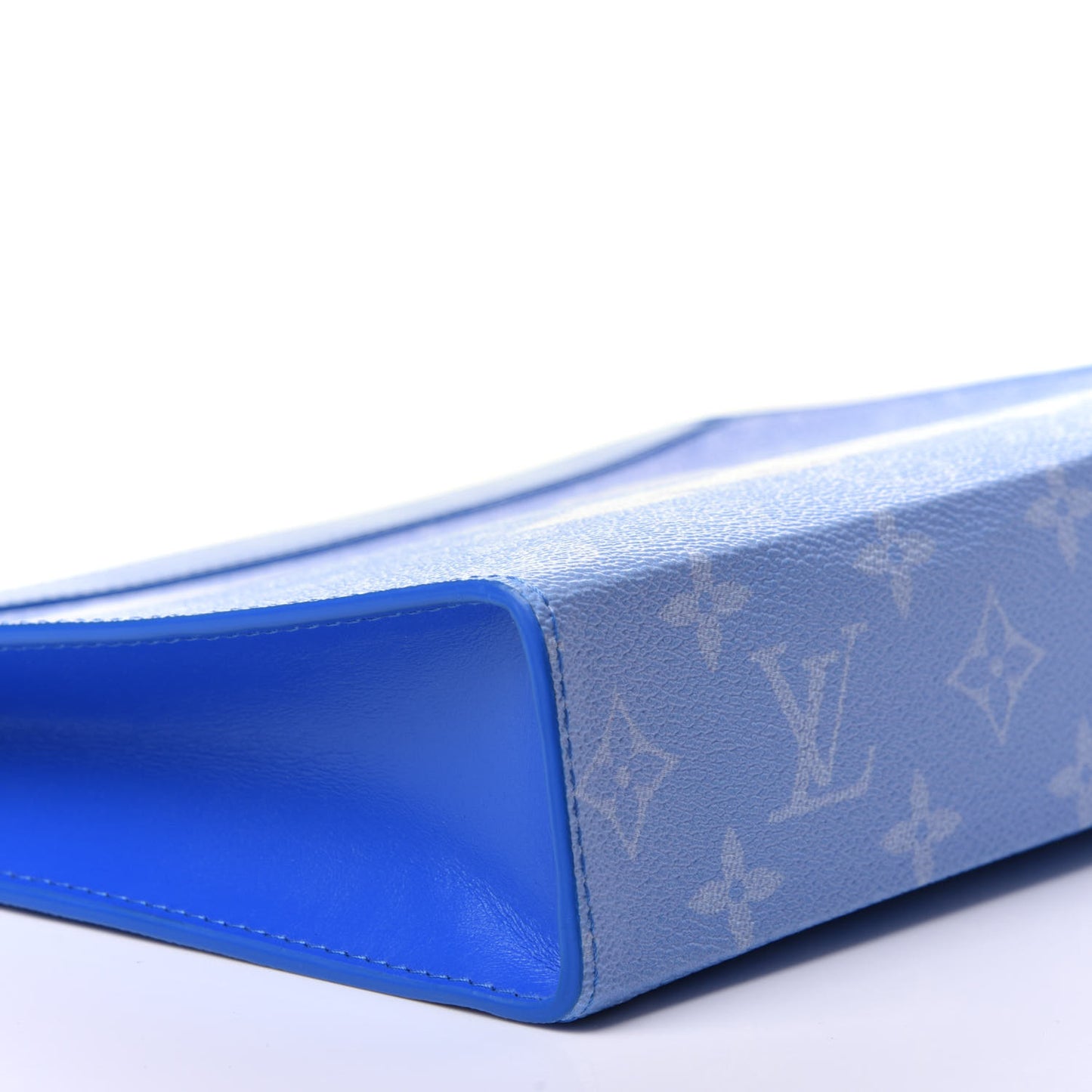 Monogram Clouds Pochette Voyage MM A4 Blue