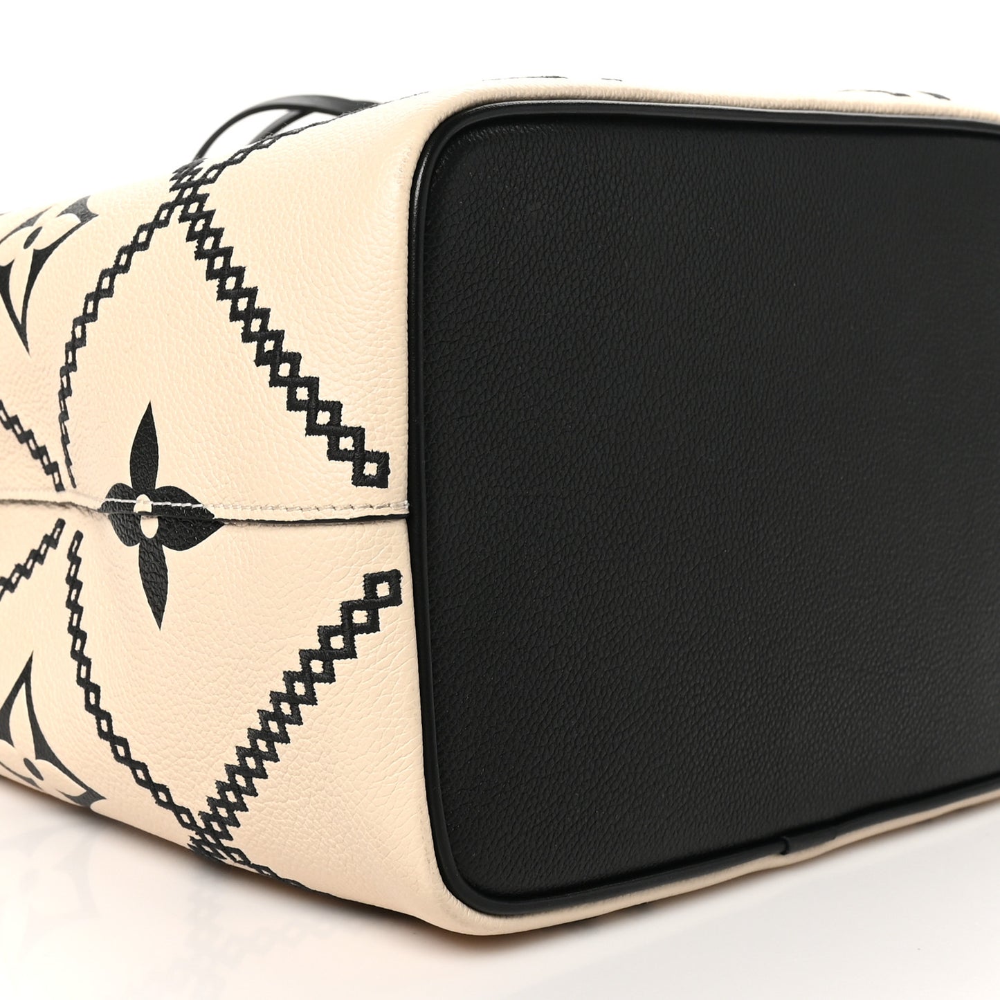 Empreinte Monogram Giant Broderies Neonoe MM Cream Black