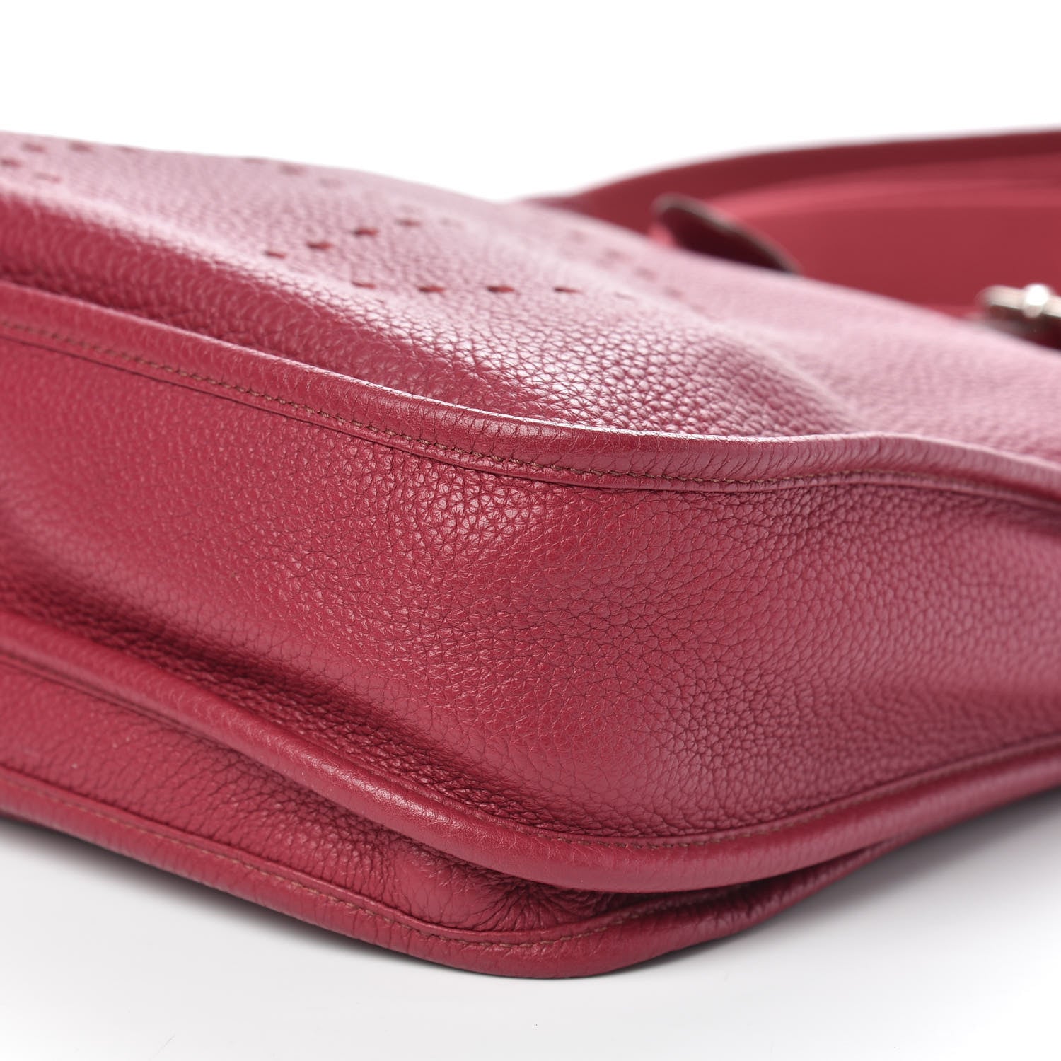 Hermes Taurillon Clemence Evelyne III PM Rubis 10 of 10