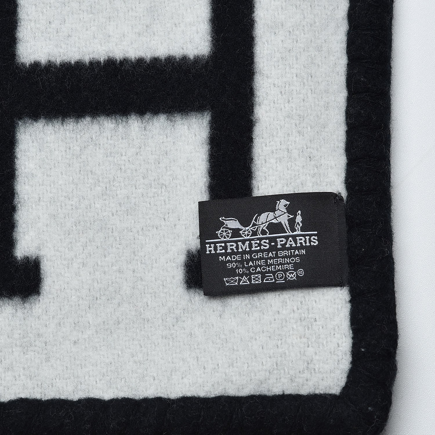 Hermes Wool Cashmere Avalon III Blanket Ecru Black 5 of 5