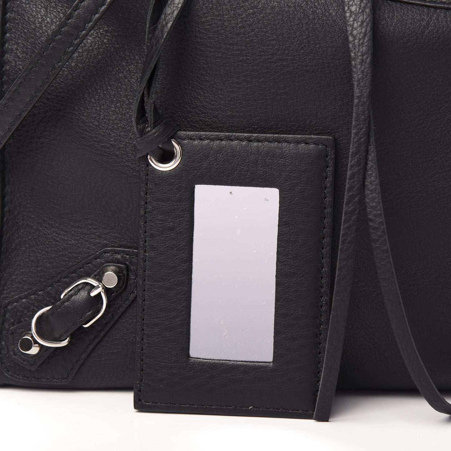 Veau Papier B4 Zip Around Tote Black