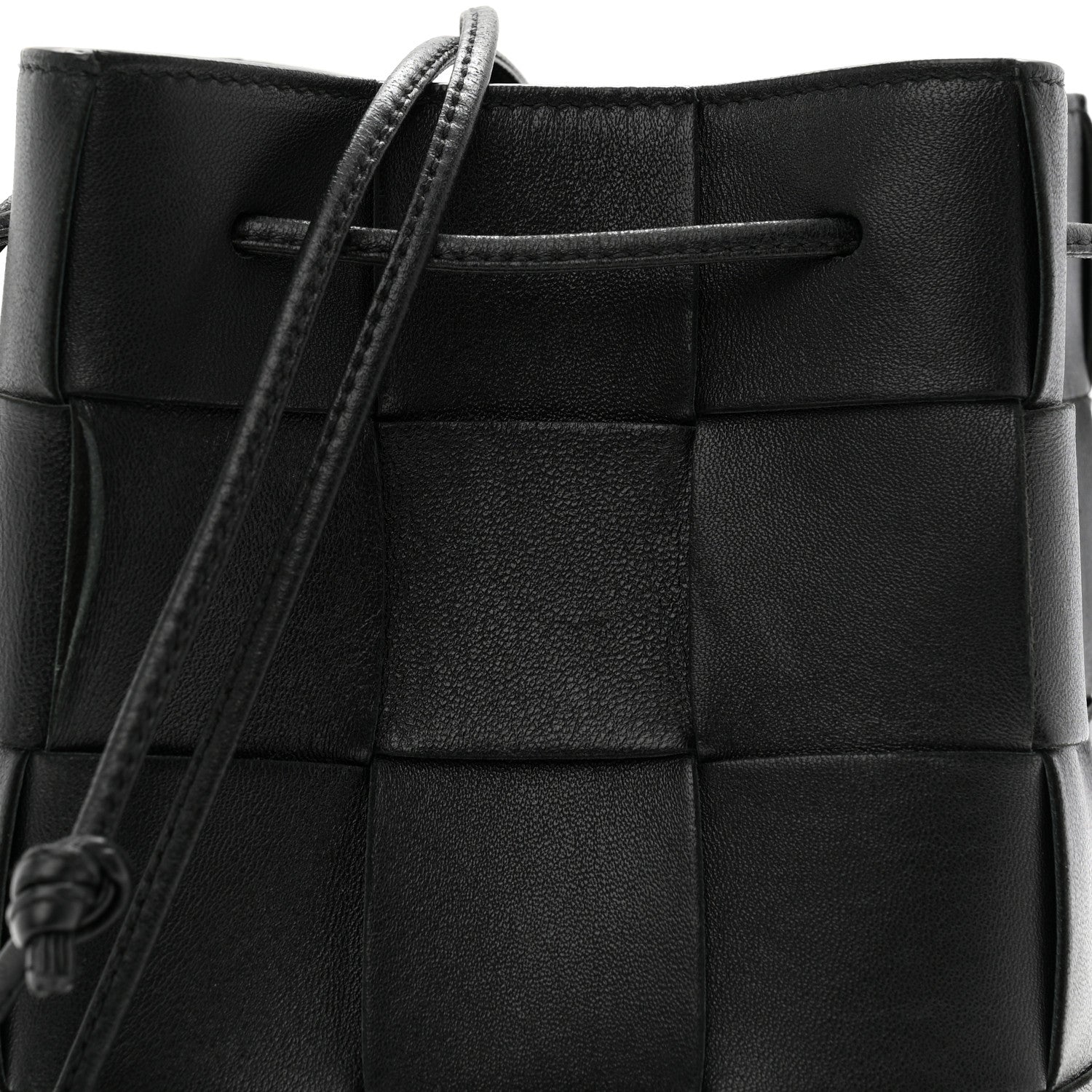 Bottega Veneta Nappa Maxi Intrecciato Small Cassette Bucket Bag Black 7 of 9