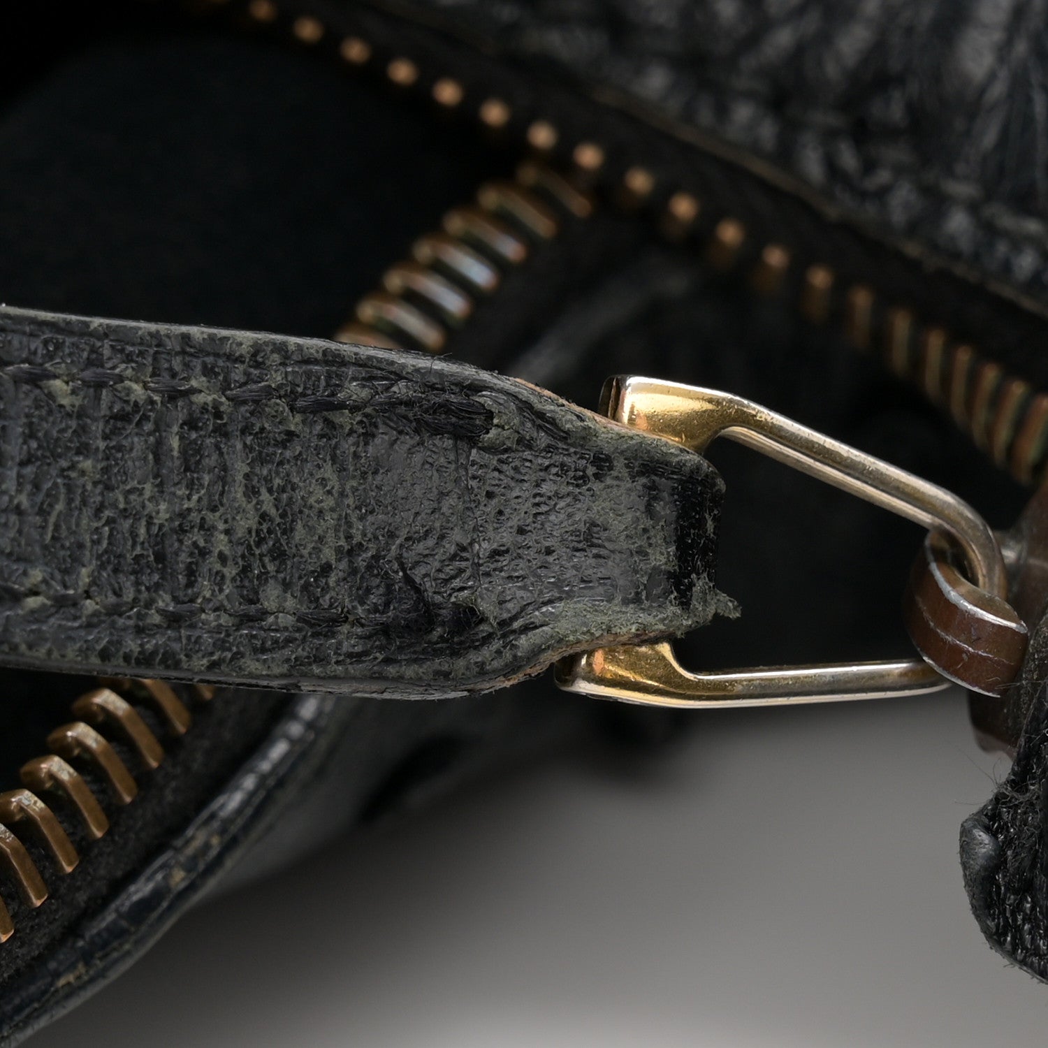 Gucci Ostrich Medium Horsebit Chain Hobo Black 12 of 17