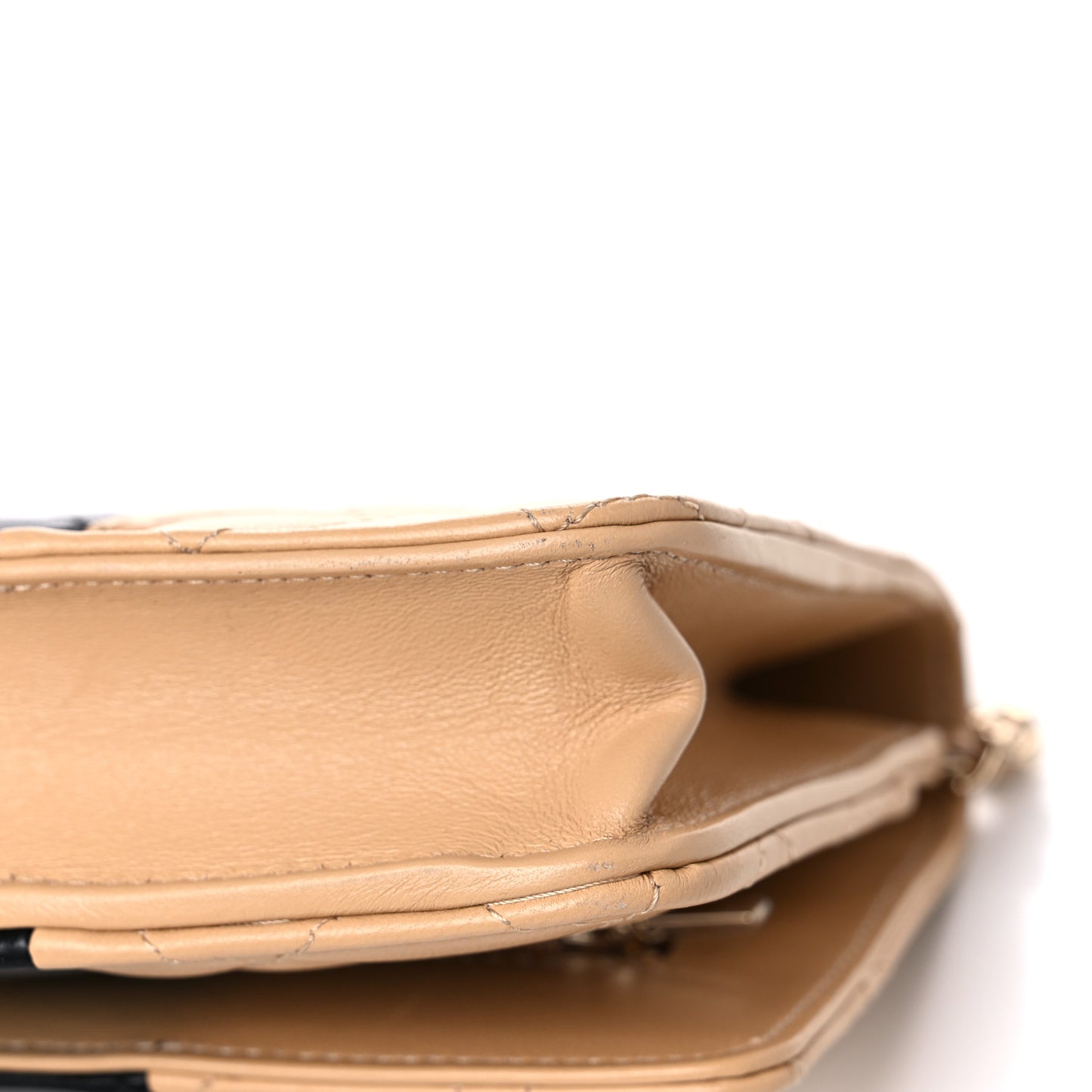 Lambskin Quilted Wallet On Chain WOC Beige Black