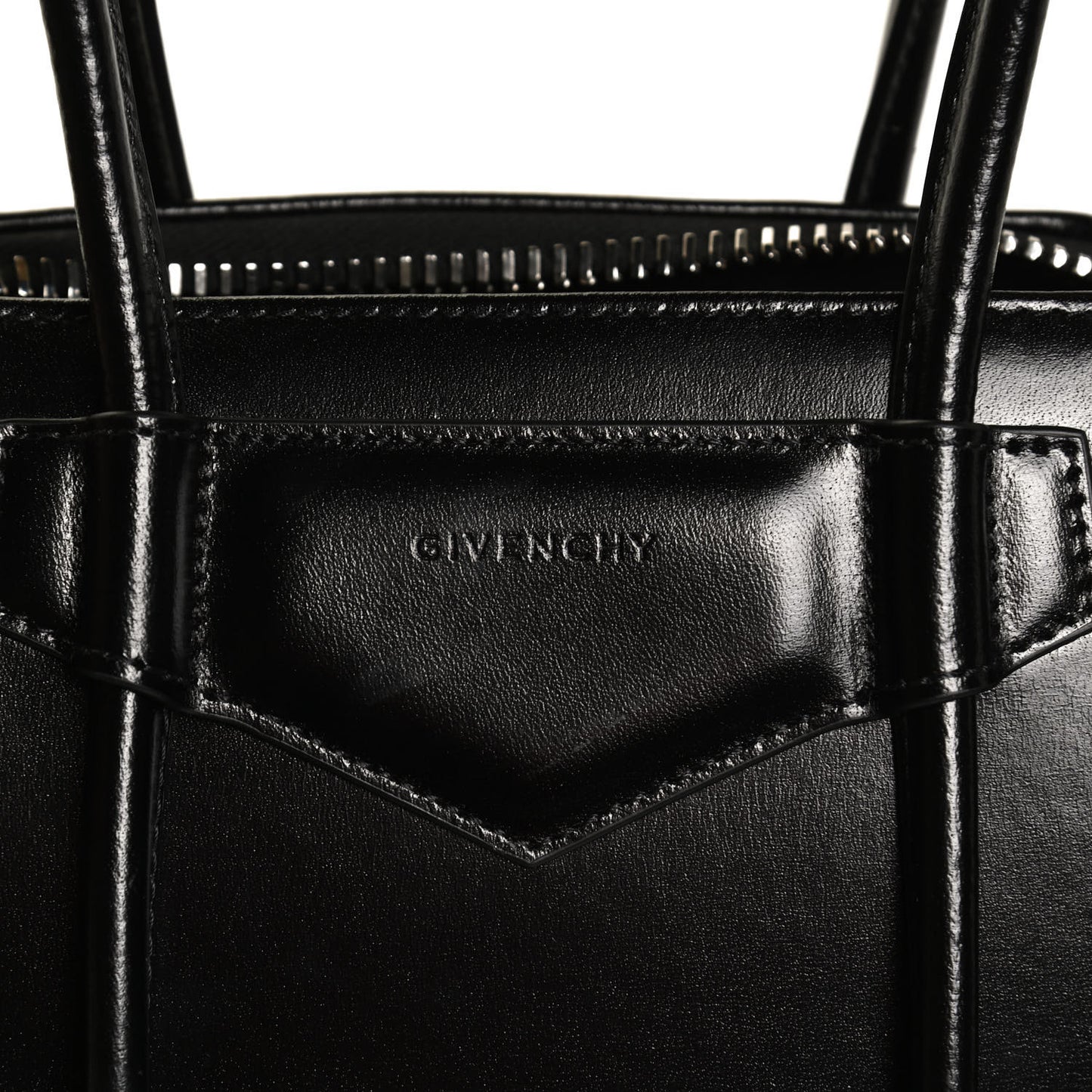 Box Calfskin Mini Lock Antigona Black