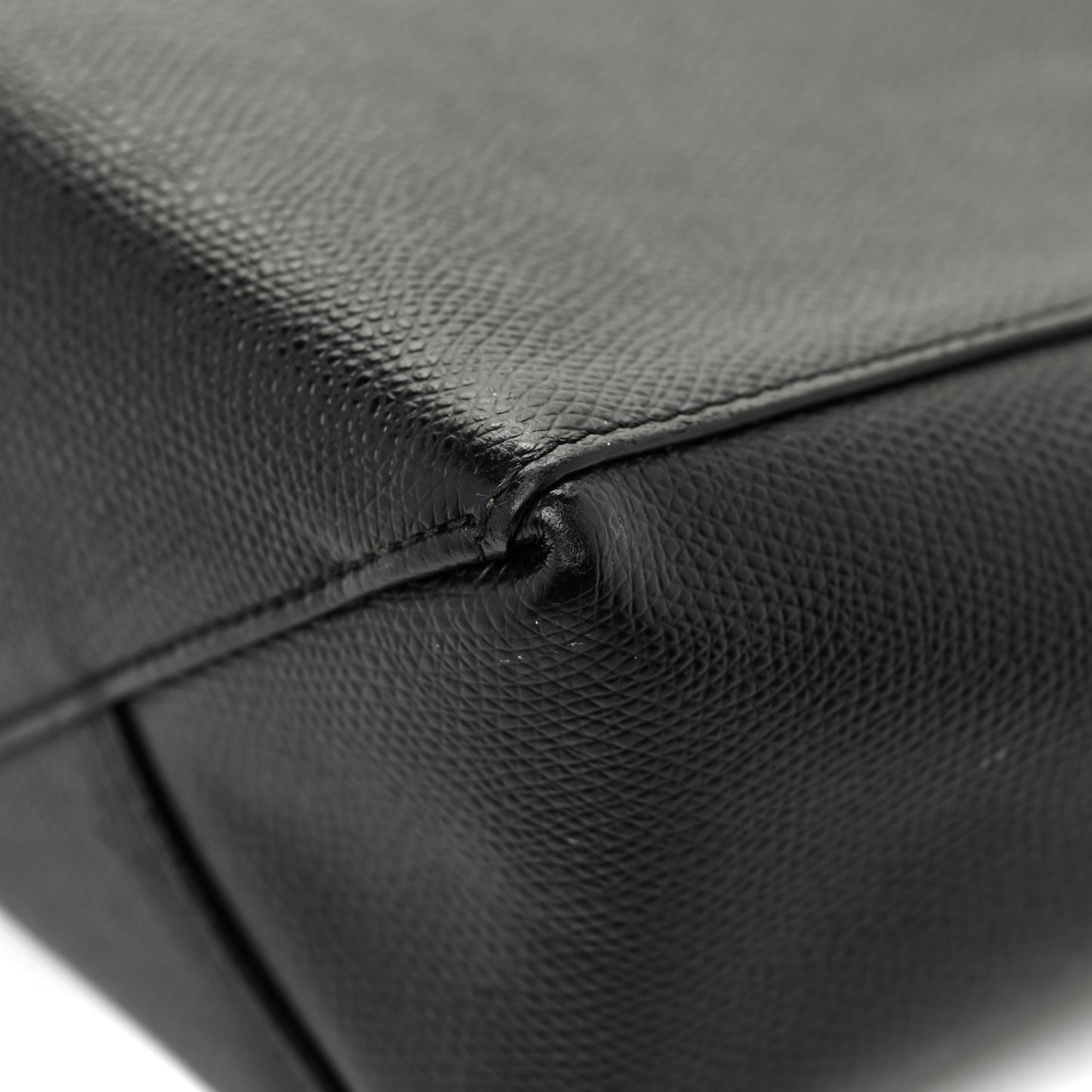 Grained Calfskin Small Vertical Cabas Black