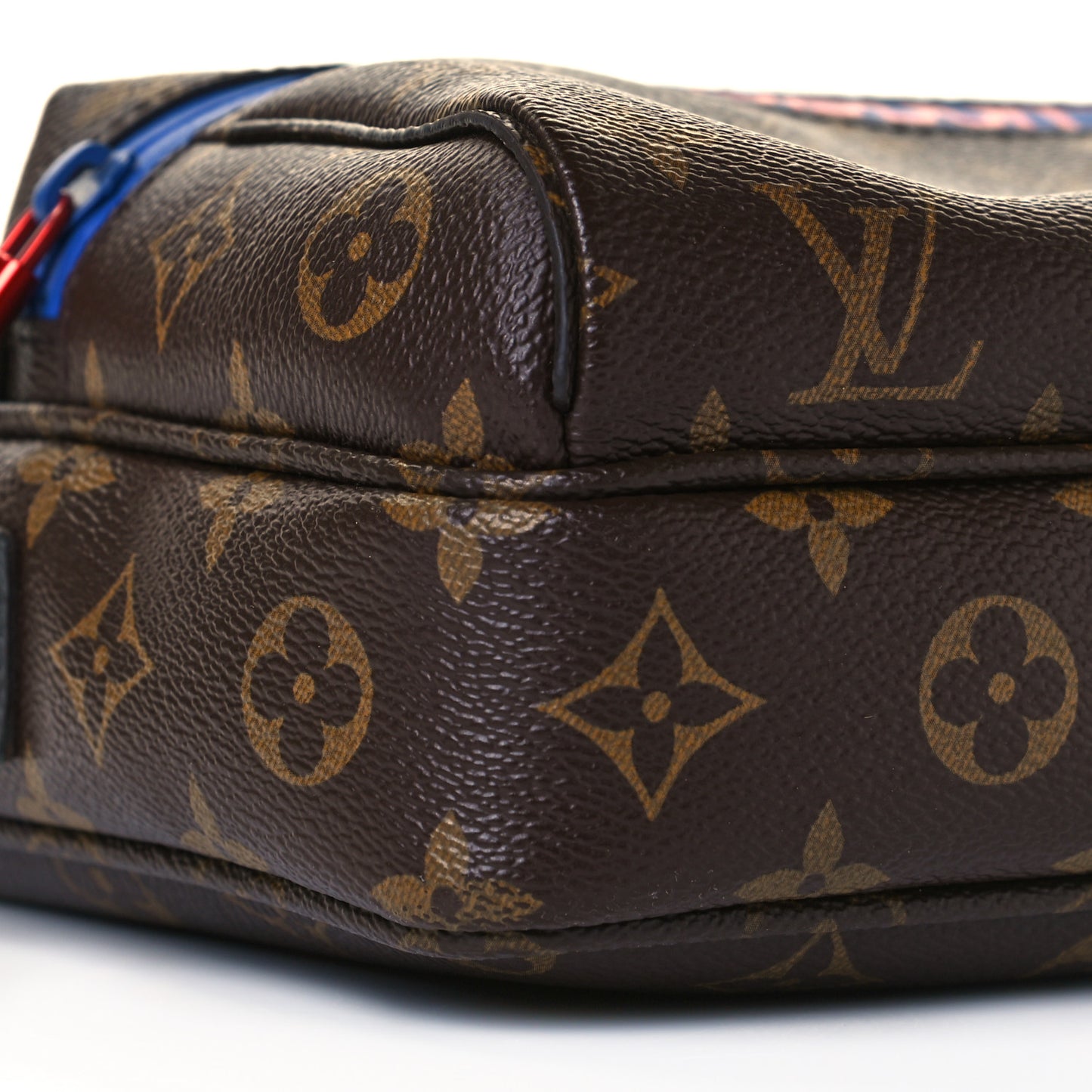 Monogram Outdoor Messenger PM