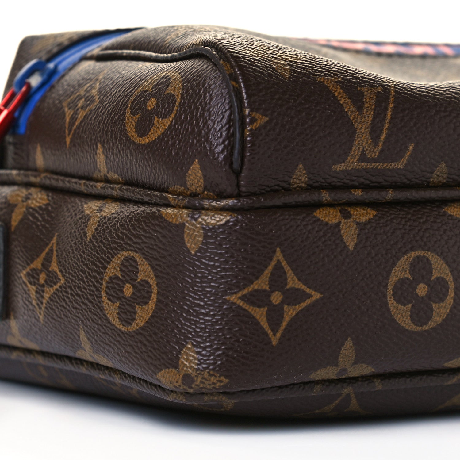 Louis Vuitton Monogram Outdoor Messenger PM 8 of 10
