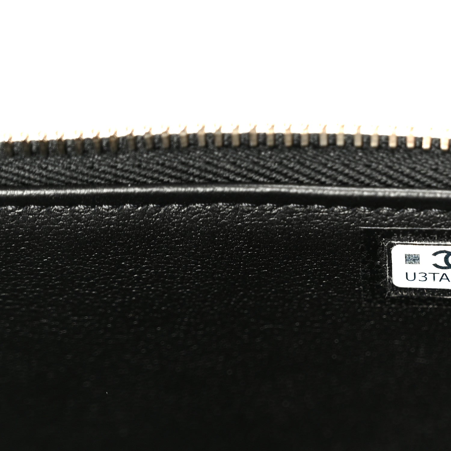 Chanel Shiny Lambskin Quilted CC Links Small Vanity Case With Chain Black 7 of 11