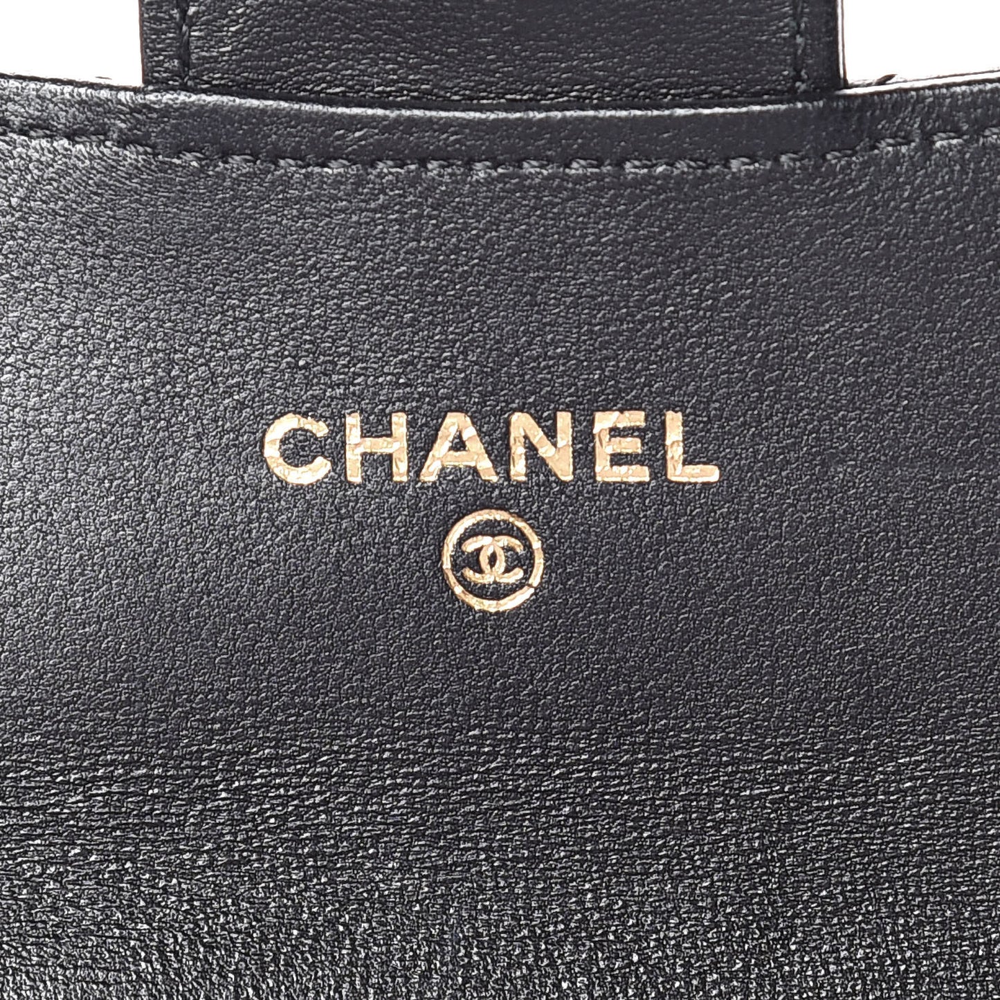Lambskin Chevron Quilted Flap Card Holder Black