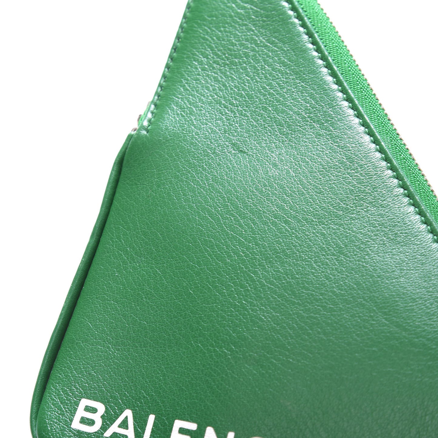 Shiny Day Calfskin Triangle Pouch S Vert Irlandais