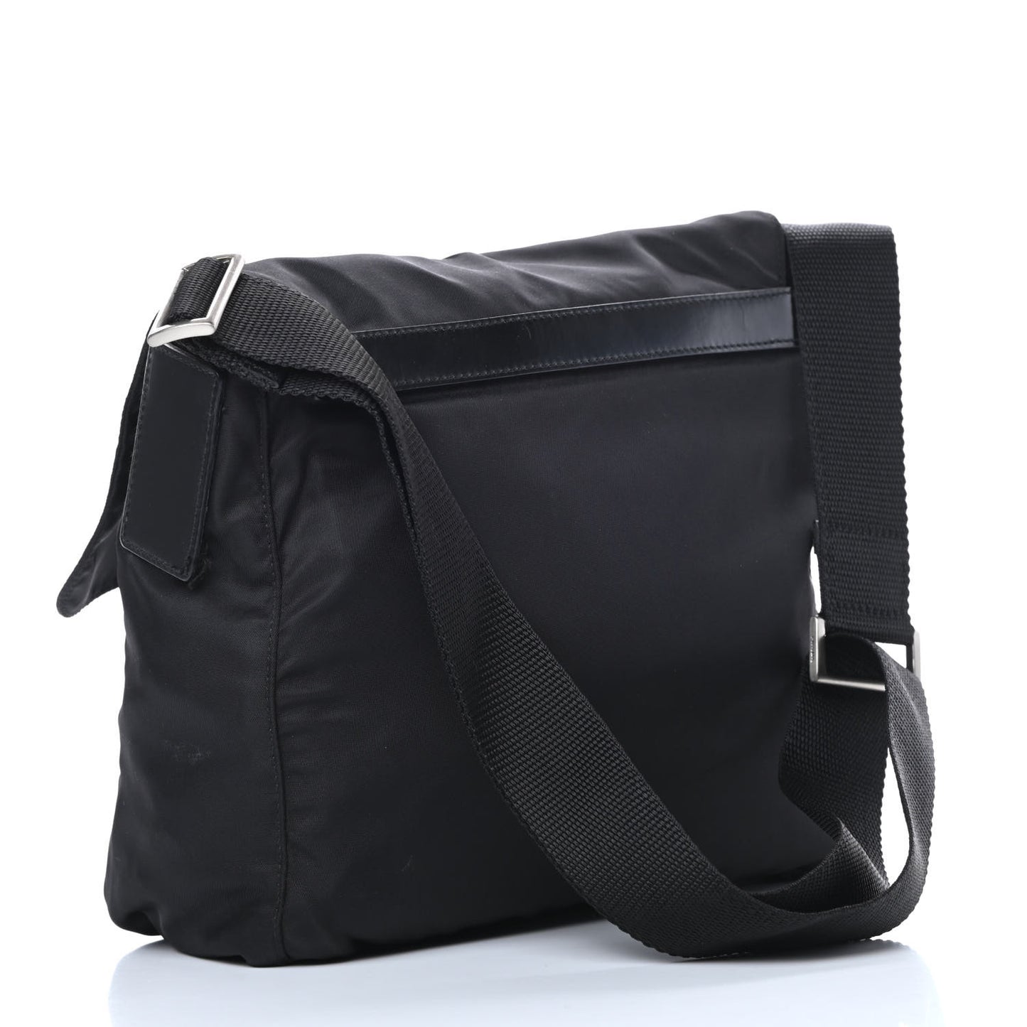 Nylon Vela Messenger Black