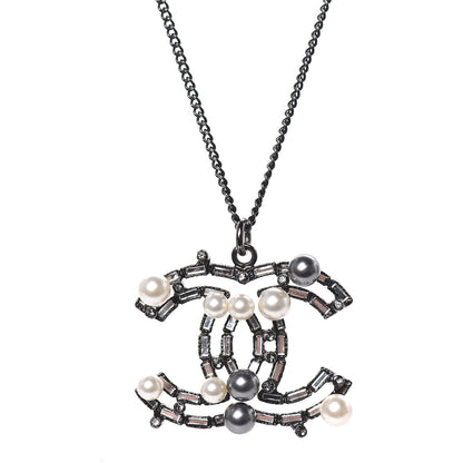 Chanel Baguette Pearl Bead CC Necklace Black 5 of 6