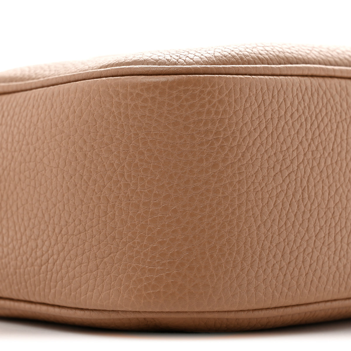 Pebbled Calfskin Small Soho Disco Bag Camelia