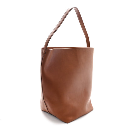 The Row Polished Saddle Calfskin Large N/S Park Tote Dark Cuir 3 of 10