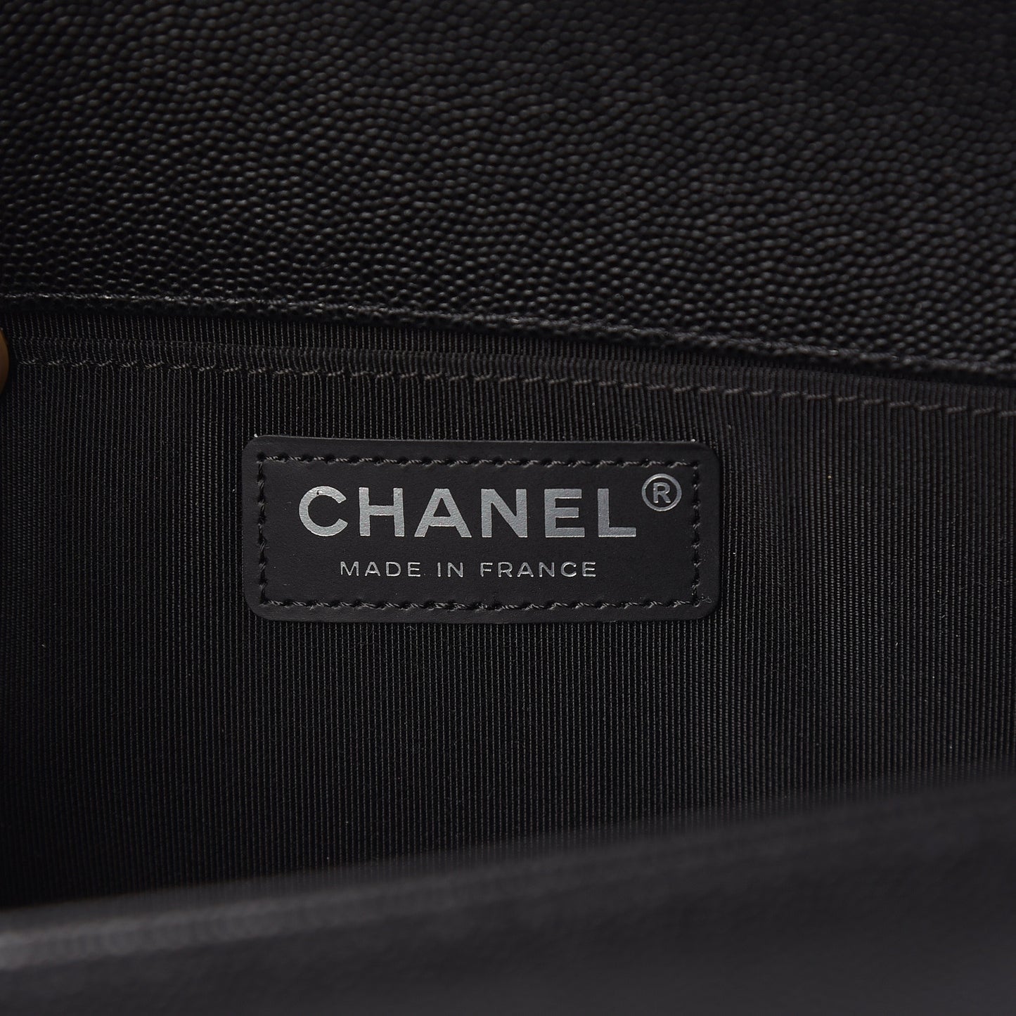 Caviar Quilted Medium Boy Flap Black