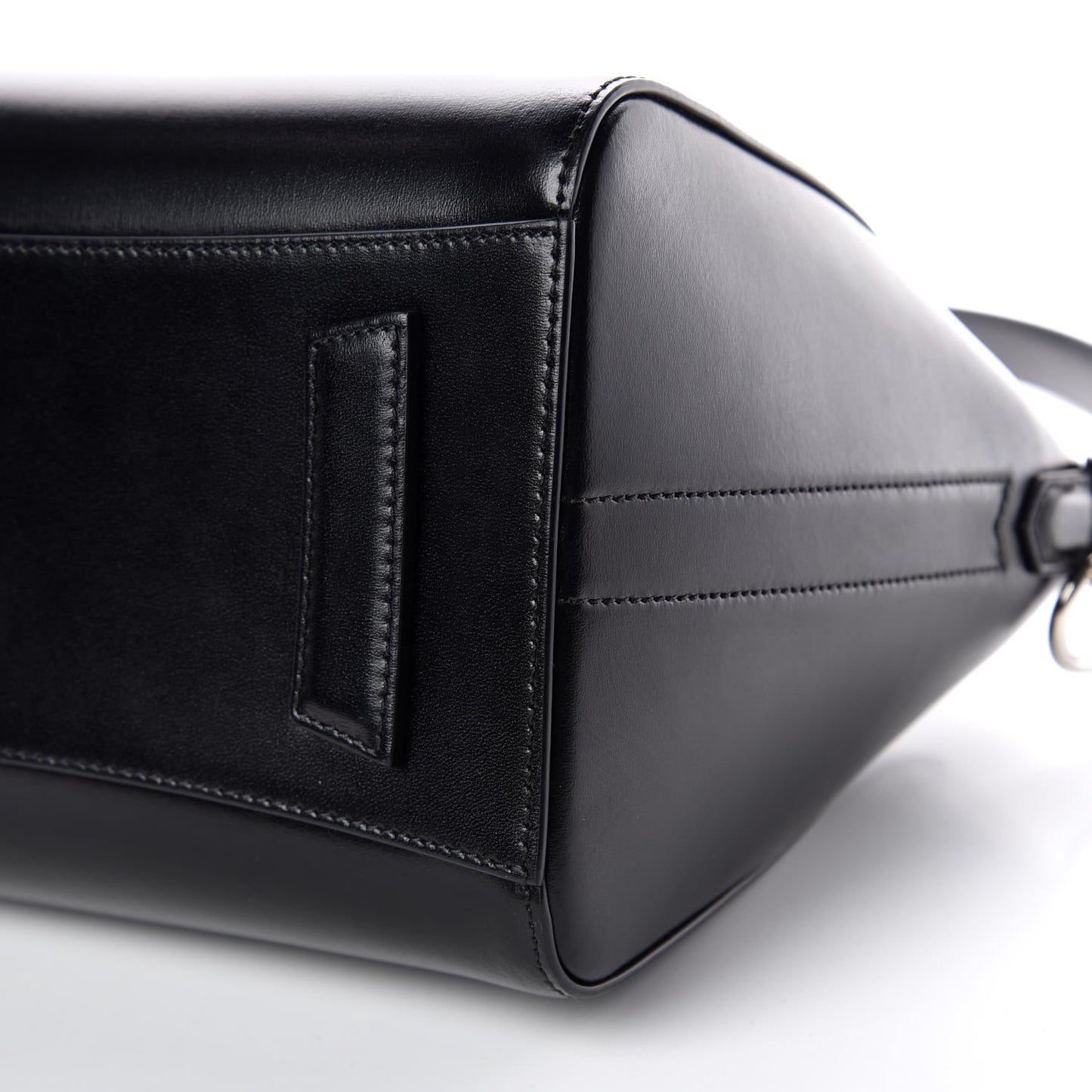 Shiny Lord Calfskin Small Antigona Black