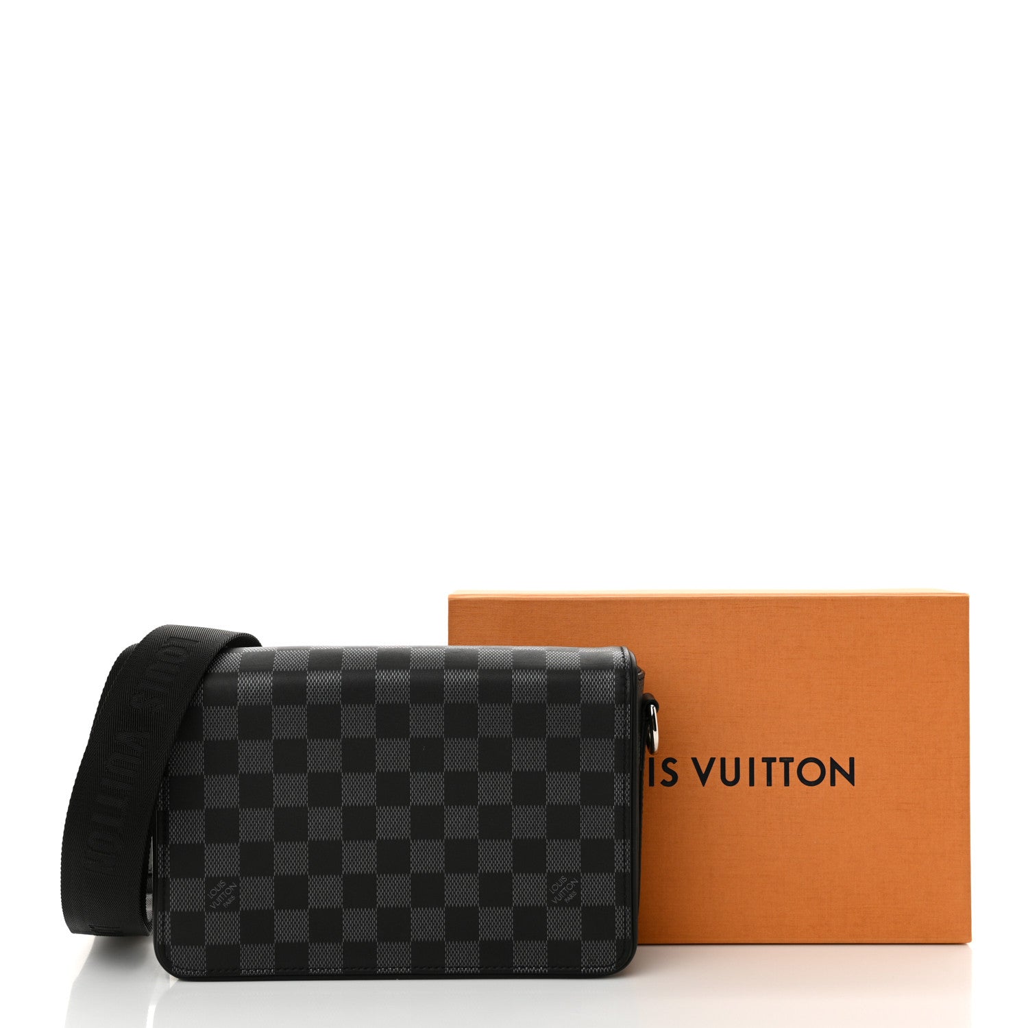 Louis Vuitton Damier Infini 3D Studio Messenger 13 of 13