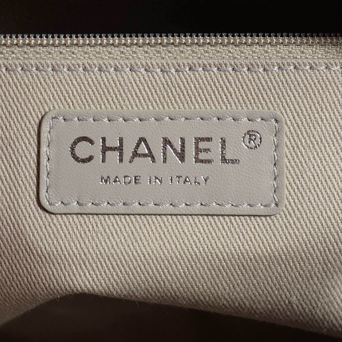 Caviar Quilted Jumbo Easy Flap Coral