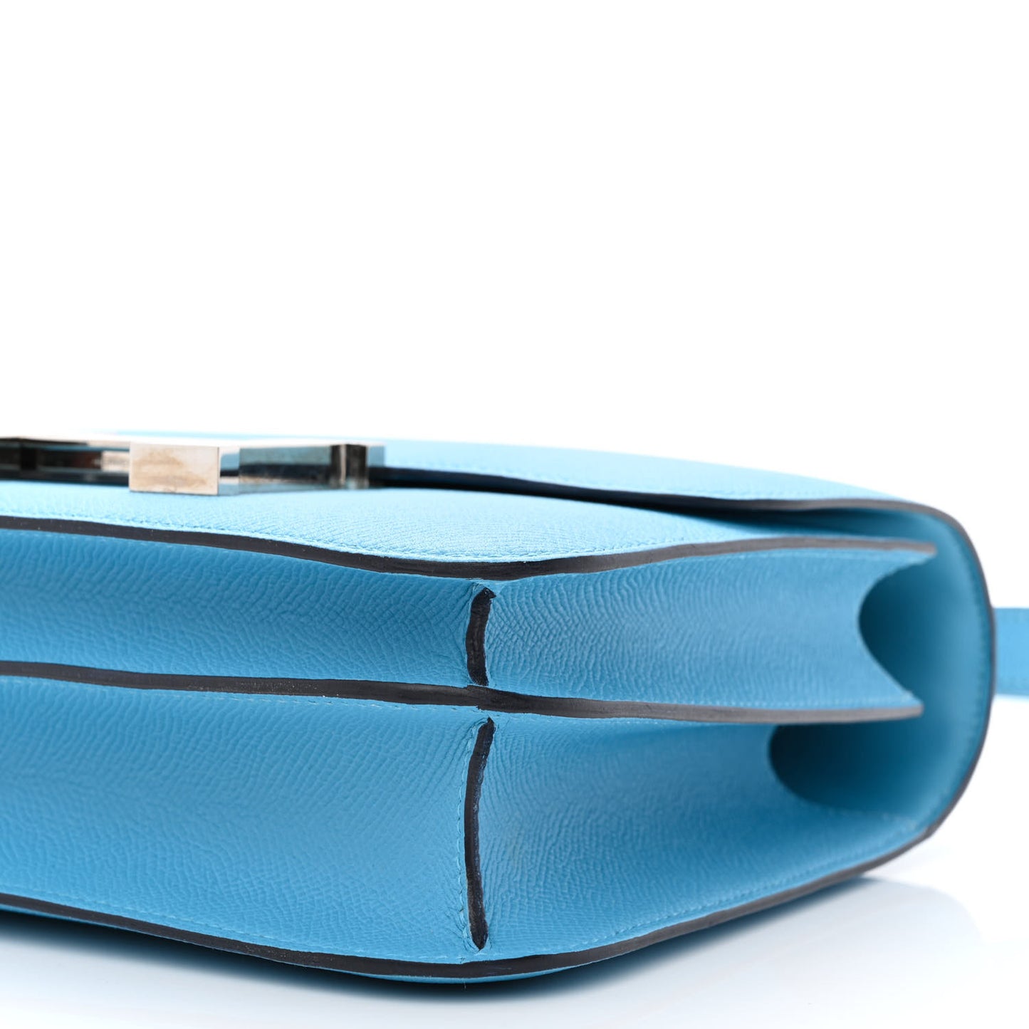 Epsom Enamel Constance 24 Bleu Du Nord Rouge
