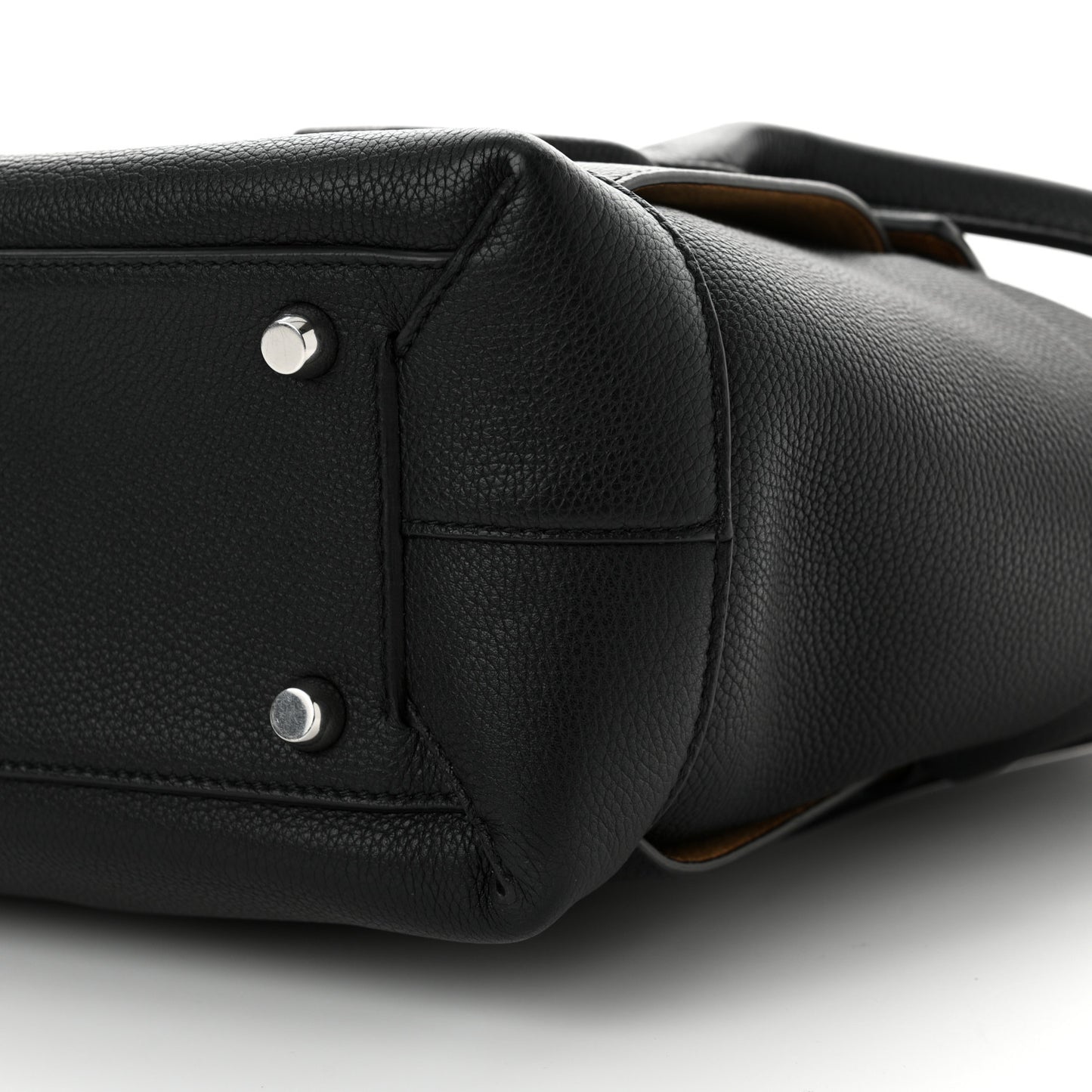 Grained Calfskin Maxi Intrecciato Medium Arco Black