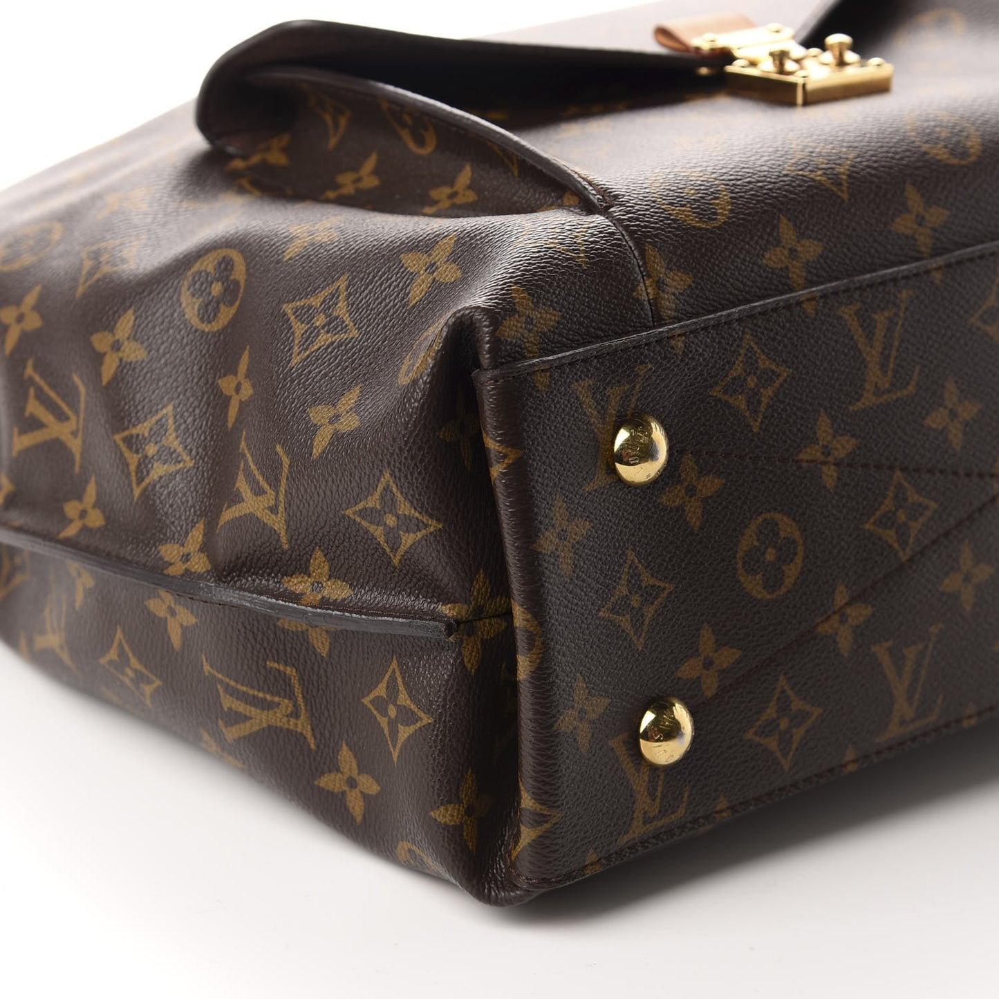 Monogram Metis